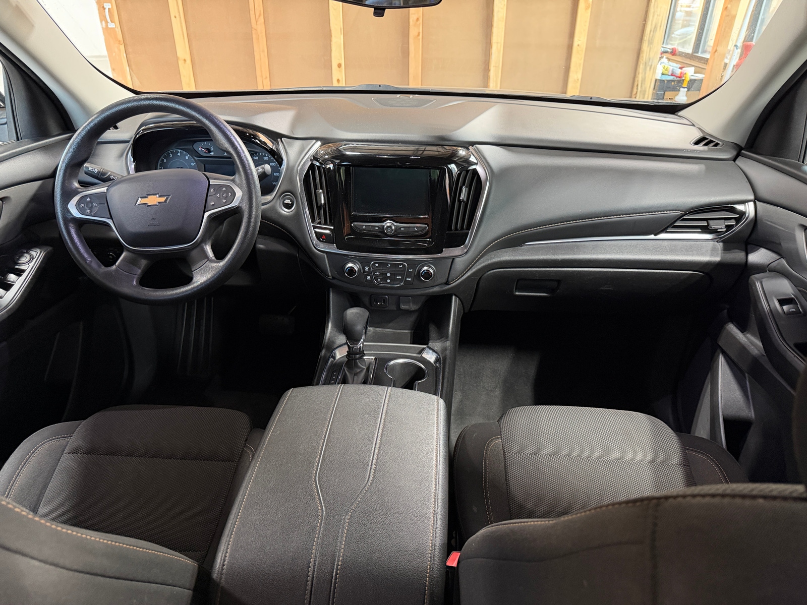 Thumbnail: 2021 Chevrolet Traverse - 3
