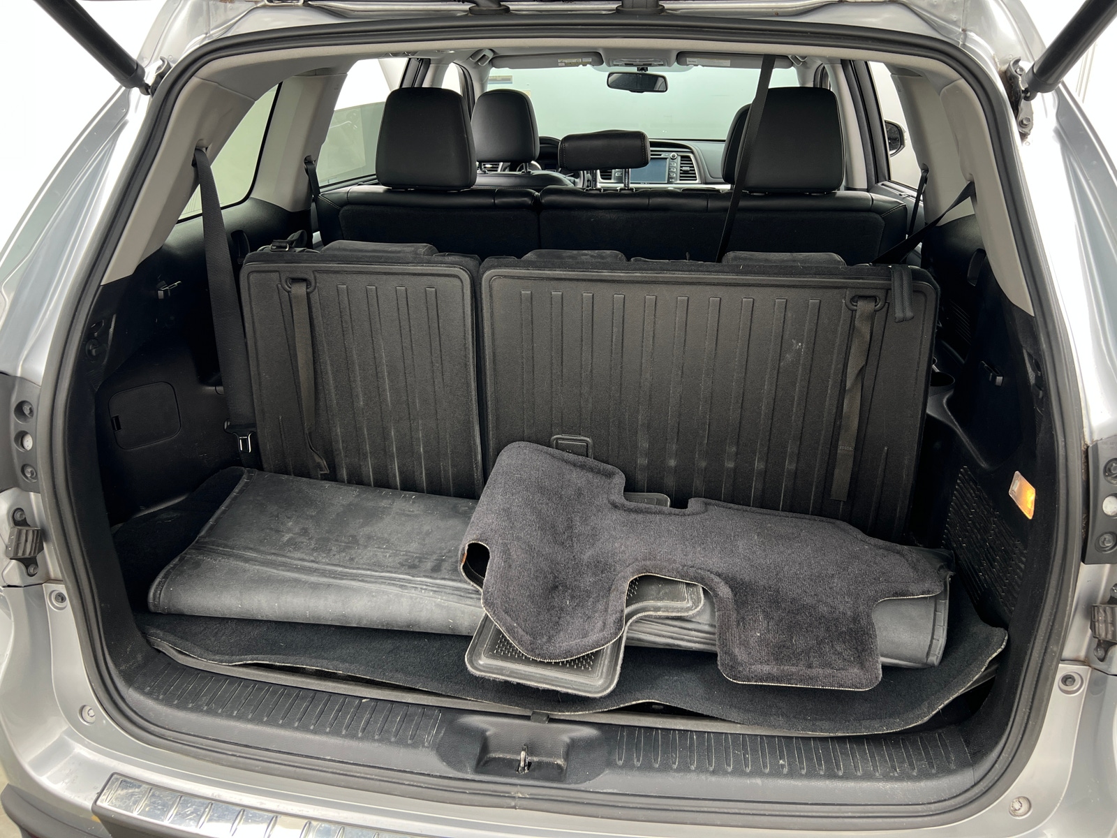 Thumbnail: 2015 Toyota Highlander - 6