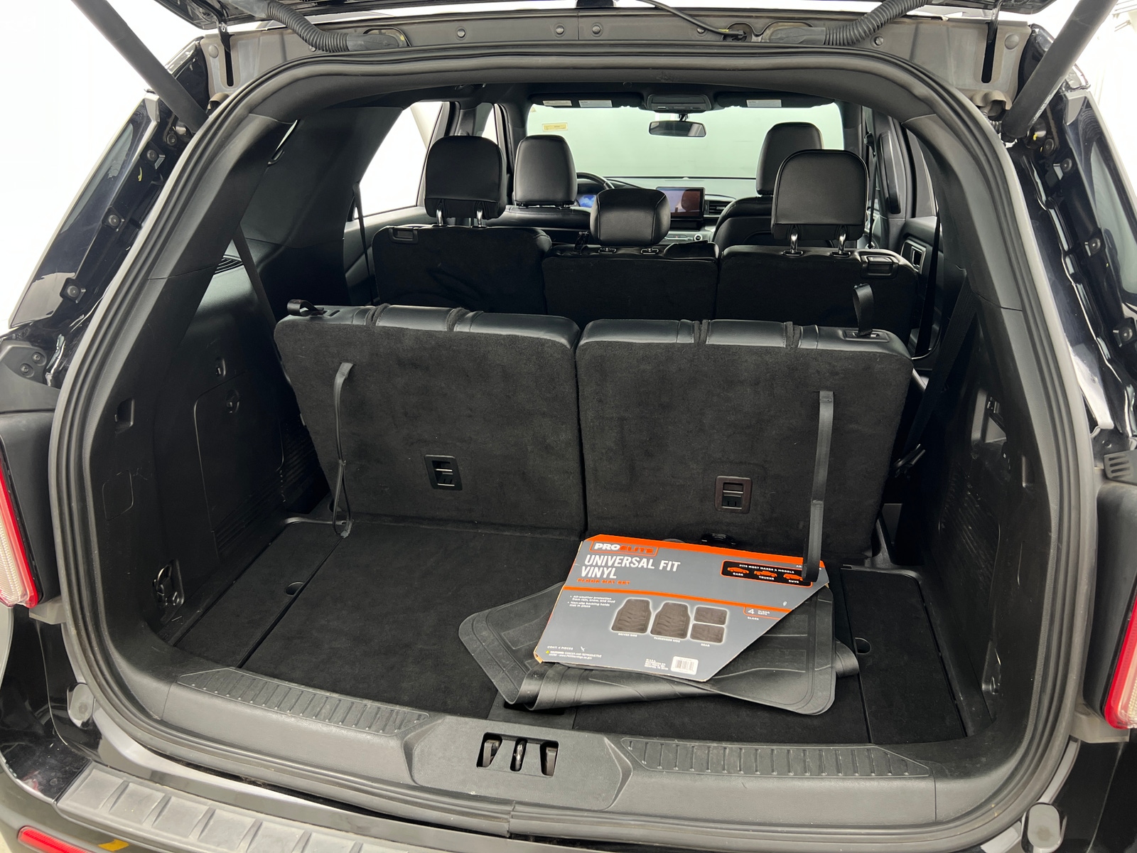 Thumbnail: 2020 Ford Explorer - 6