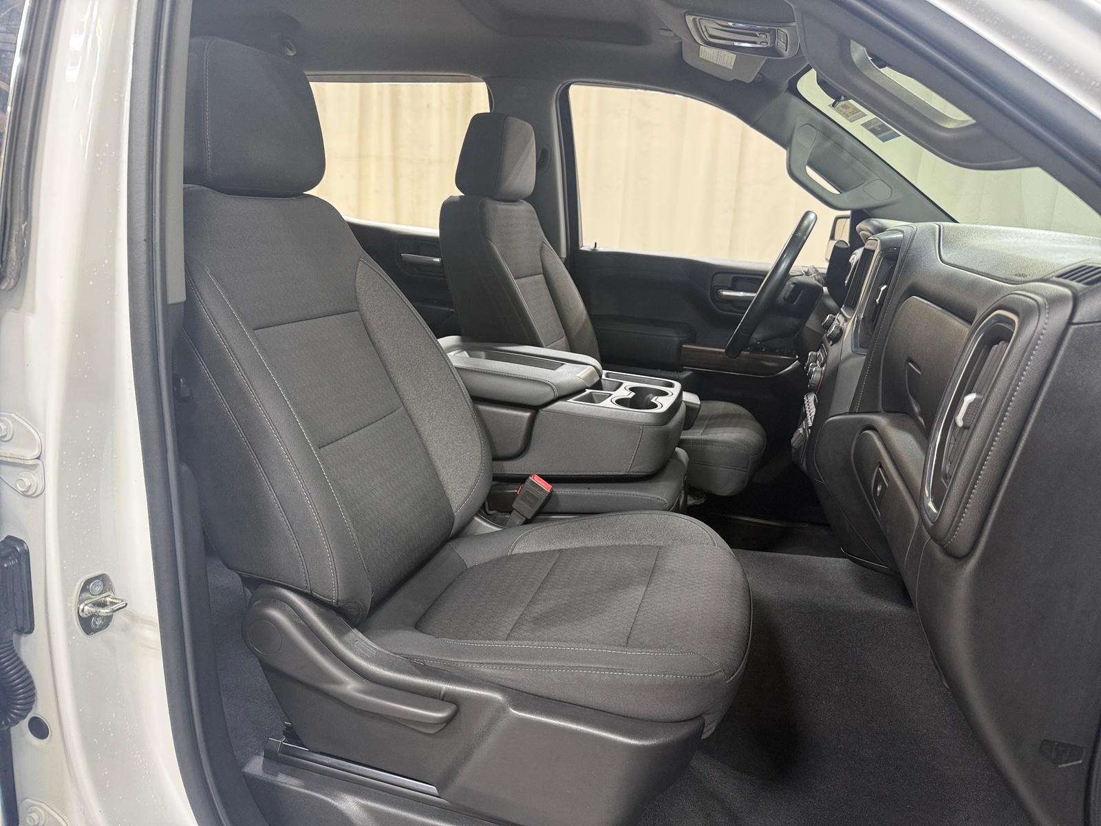 Thumbnail: 2020 Chevrolet Silverado 1500 - 2