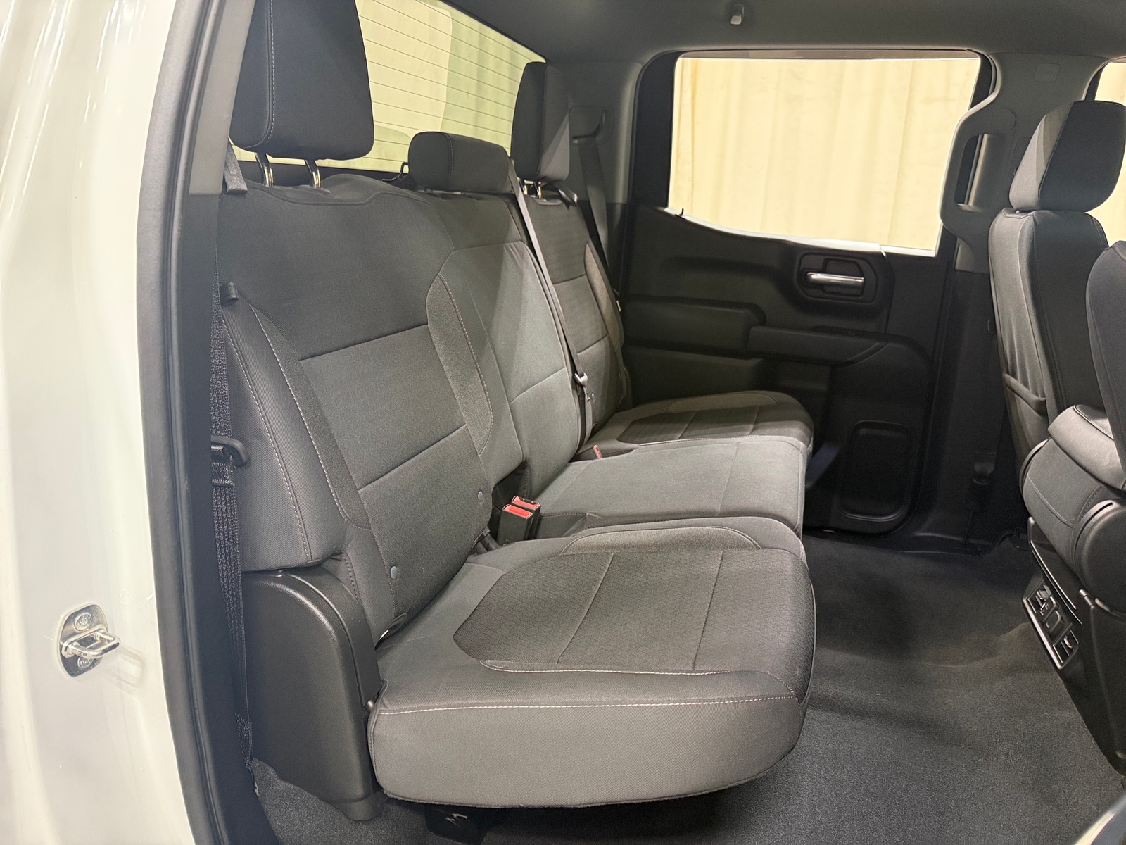 Thumbnail: 2020 Chevrolet Silverado 1500 - 6
