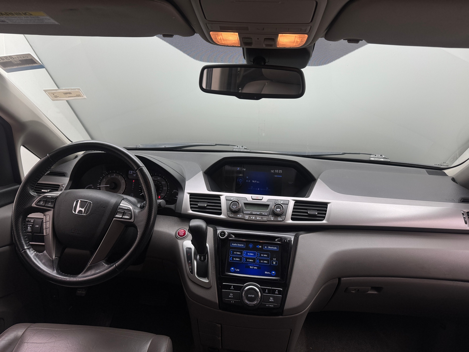 Thumbnail: 2015 Honda Odyssey - 2