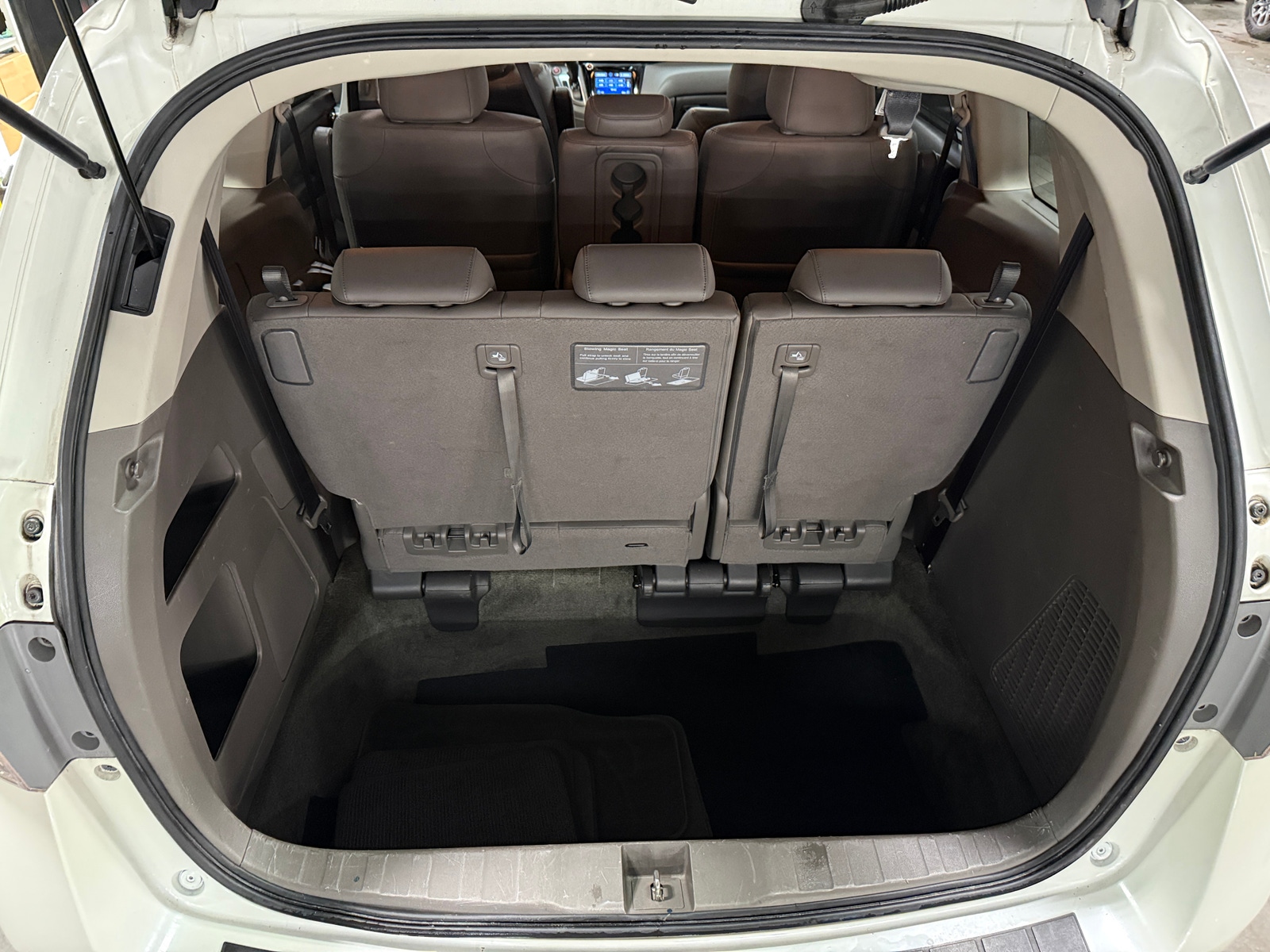 Thumbnail: 2015 Honda Odyssey - 6