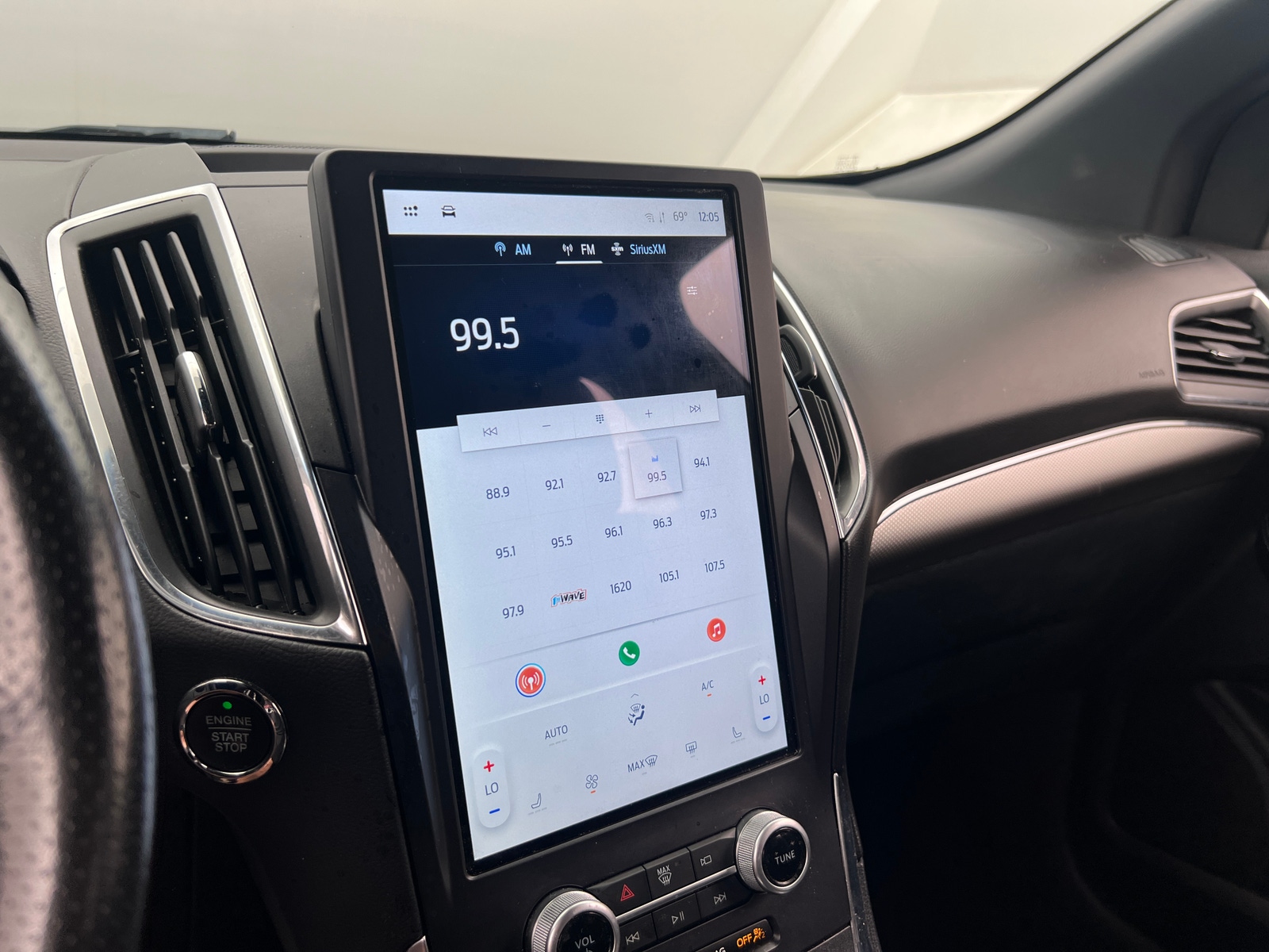 Thumbnail: 2021 Ford Edge - 3