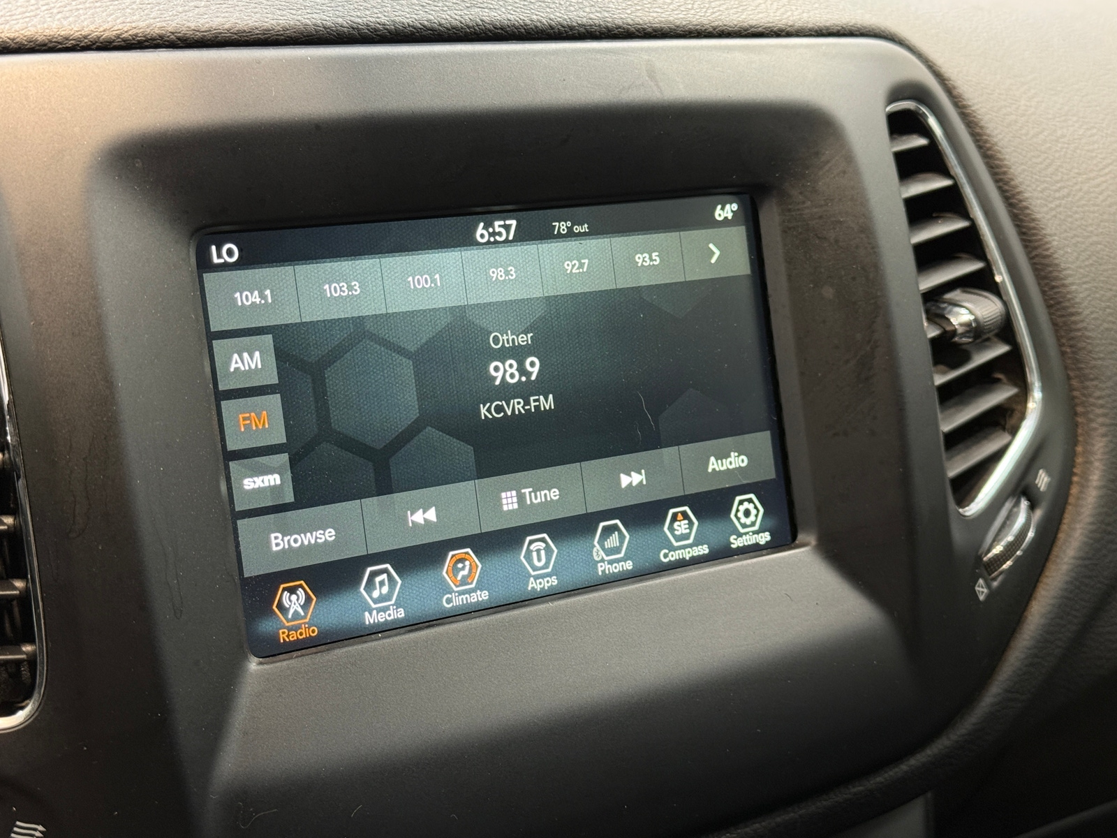 Thumbnail: 2018 Jeep Compass - 4