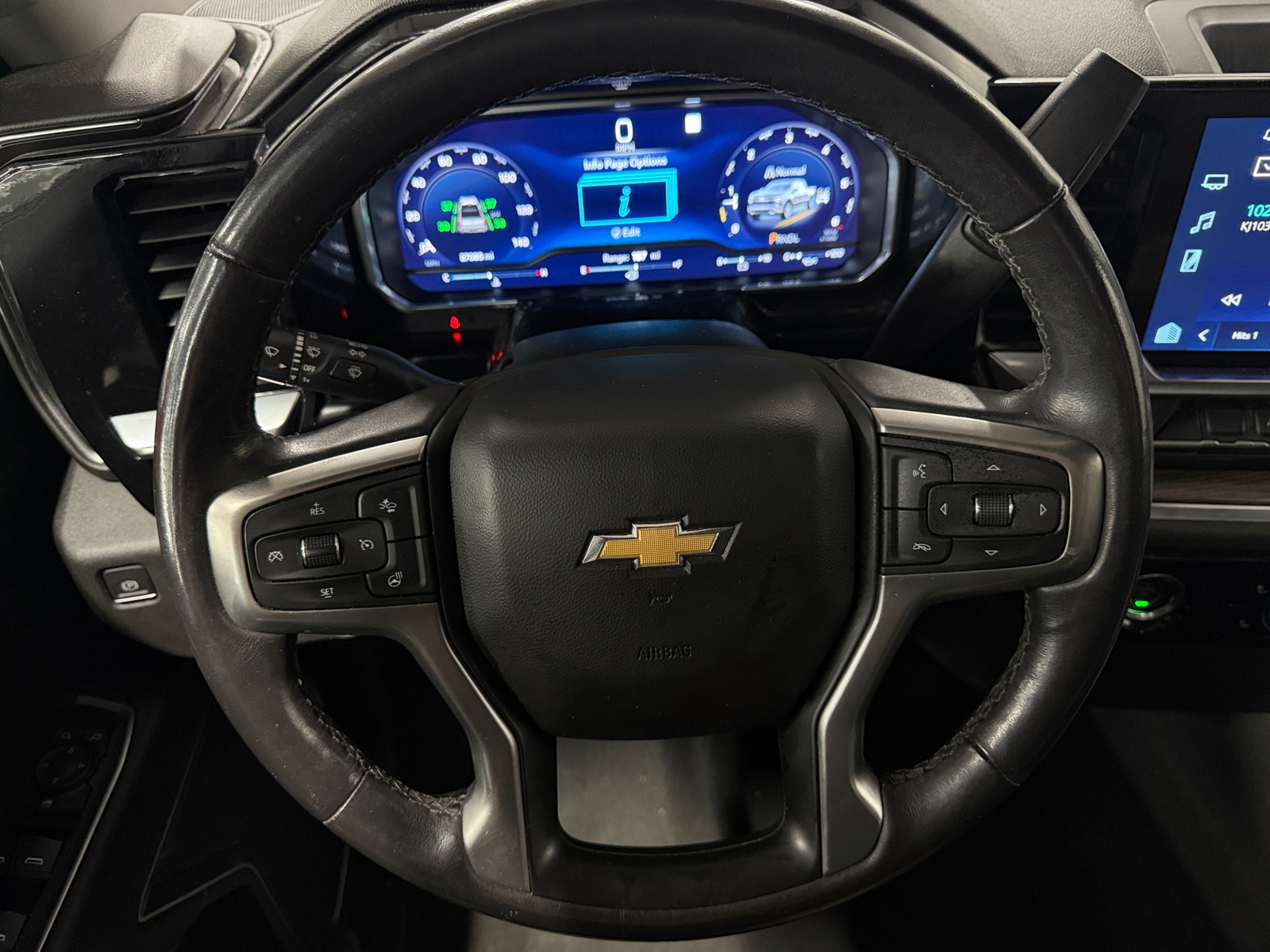 Thumbnail: 2022 Chevrolet Silverado 1500 - 5