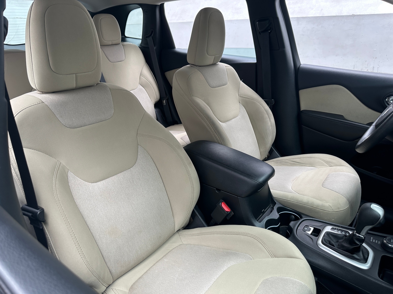 Thumbnail: 2016 Jeep Cherokee - 2