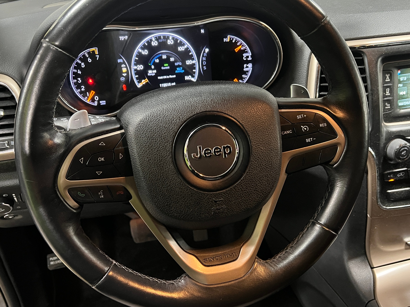 Thumbnail: 2015 Jeep Grand Cherokee - 5