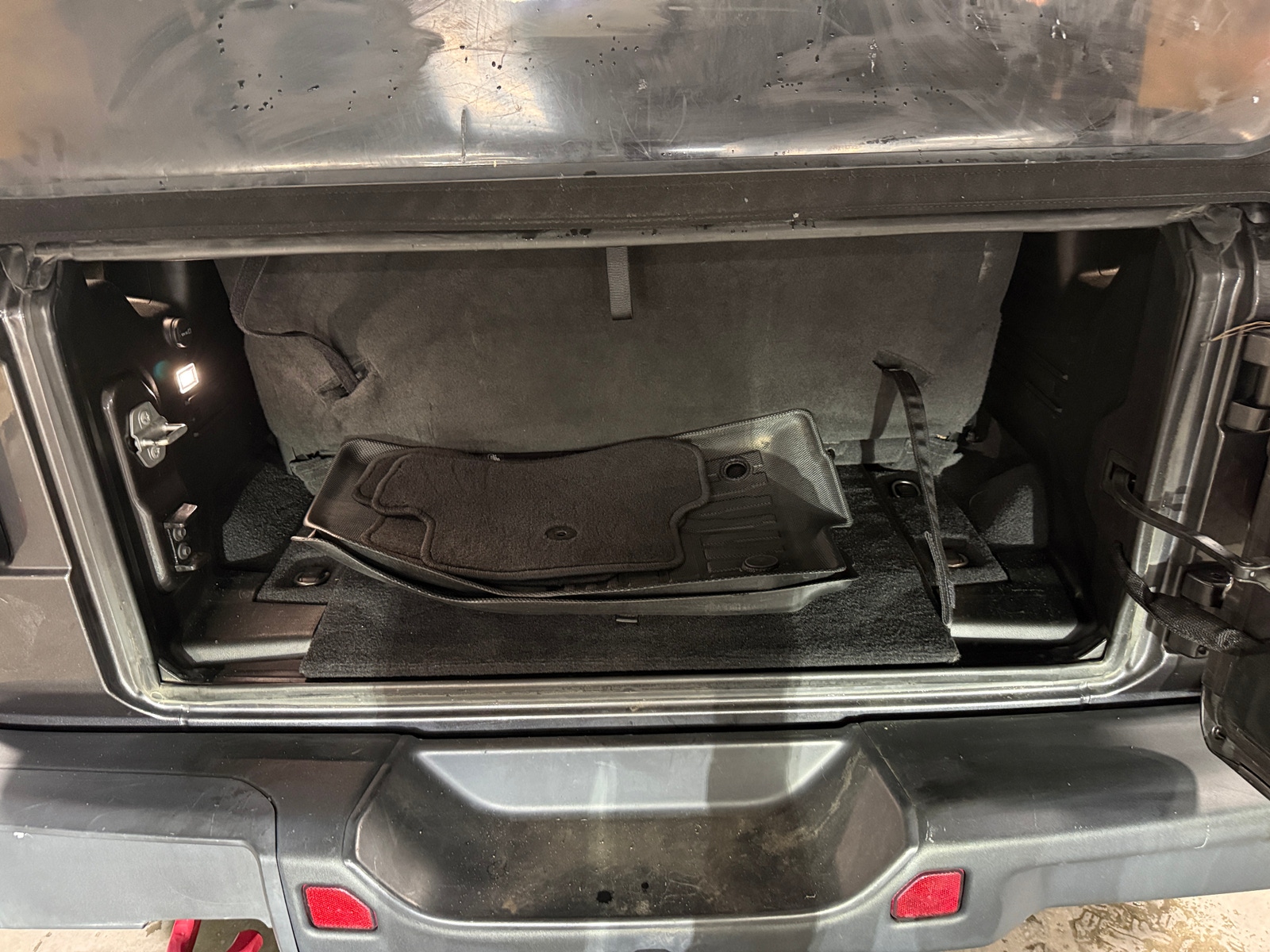 Thumbnail: 2021 Jeep Wrangler - 7
