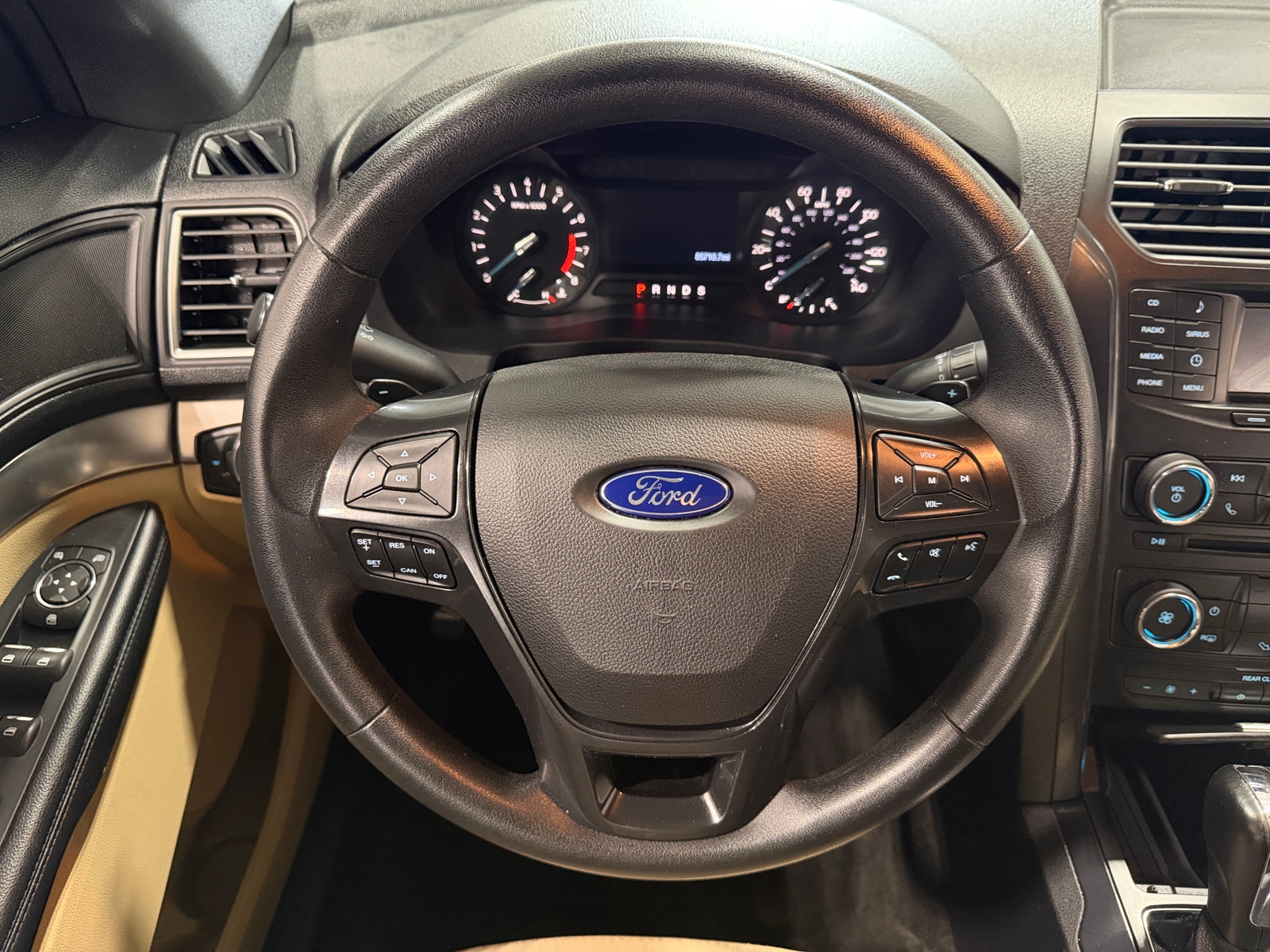 Thumbnail: 2017 Ford Explorer - 5