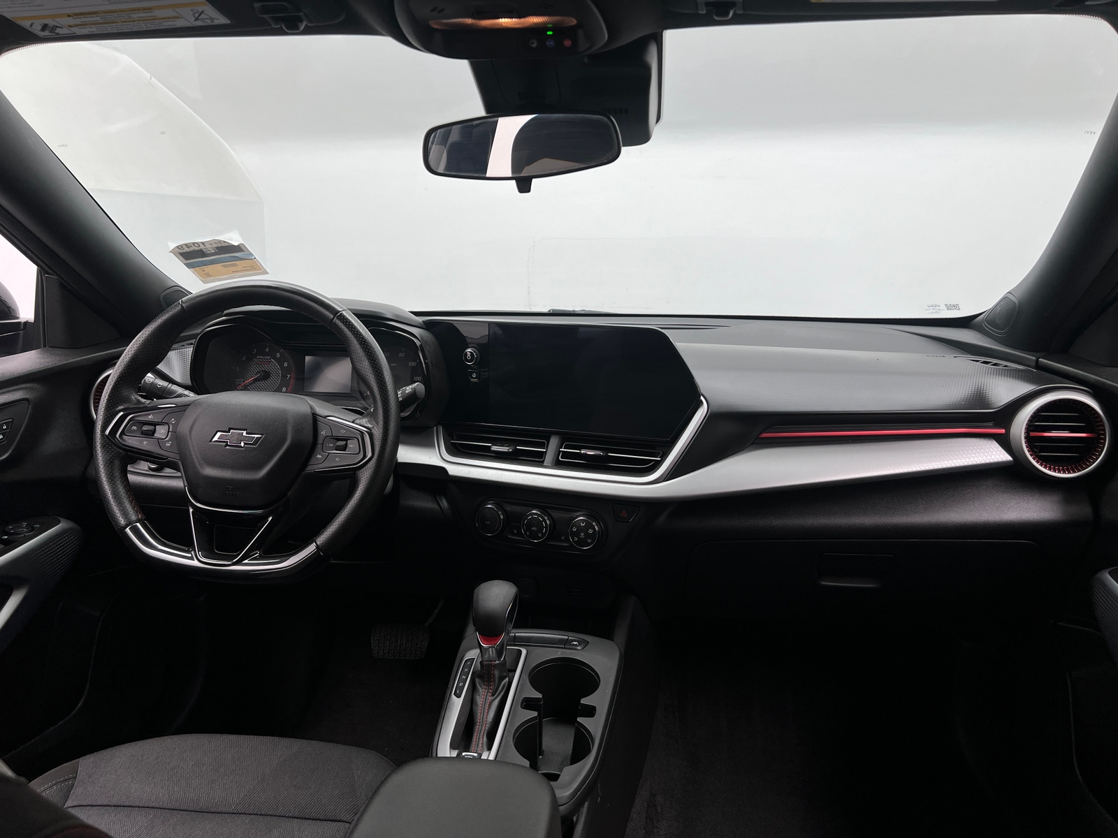 Thumbnail: 2024 Chevrolet Trax - 3