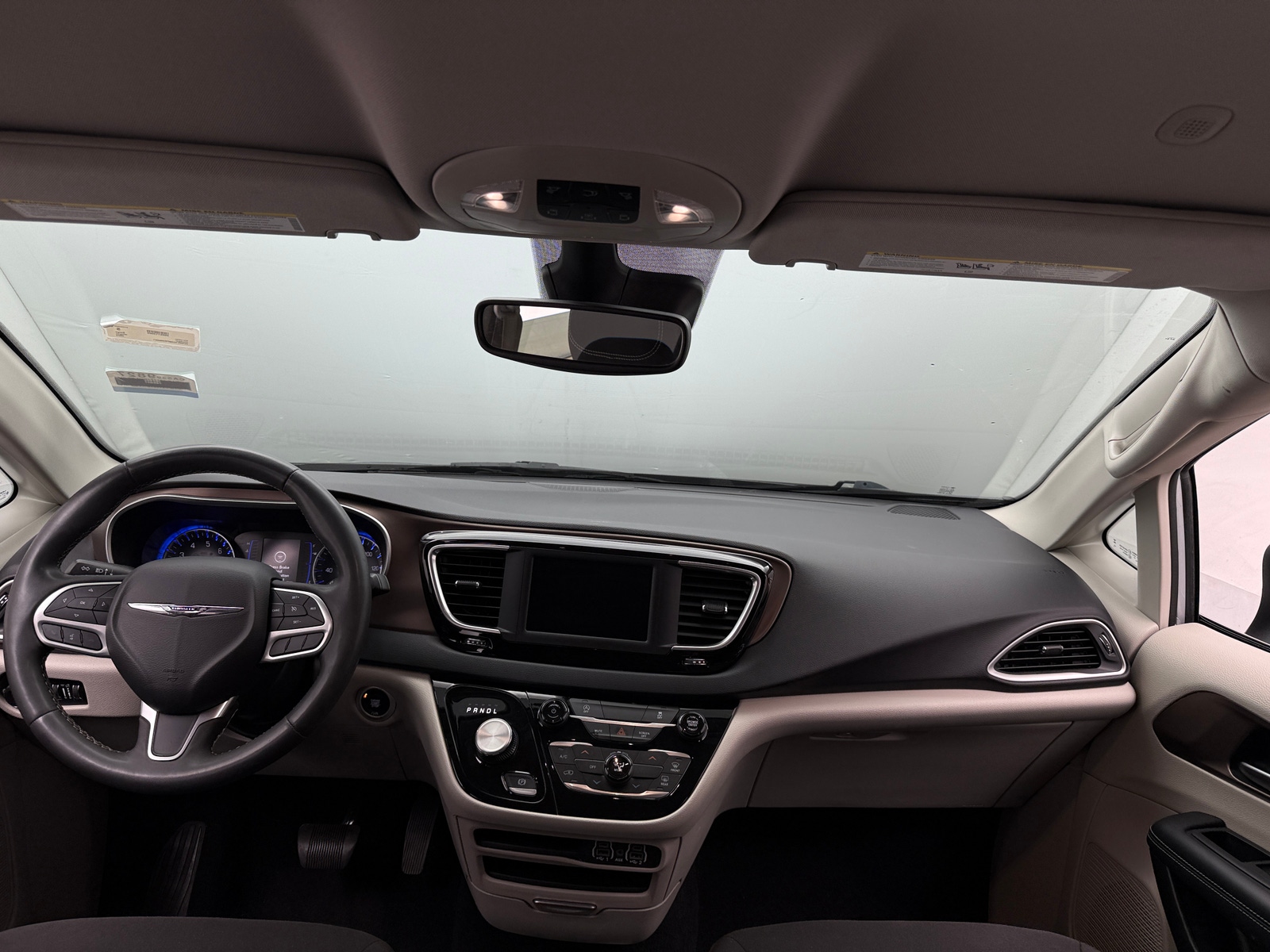 Thumbnail: 2023 Chrysler Voyager - 3
