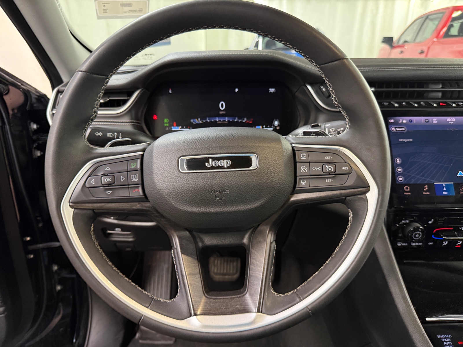 Thumbnail: 2023 Jeep Grand Cherokee - 4
