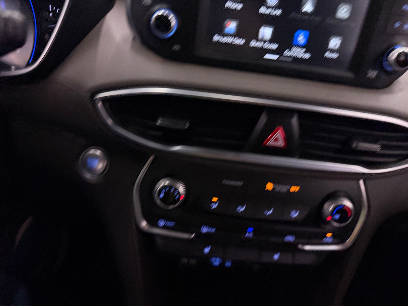 Thumbnail: 2019 Hyundai Santa Fe - 4