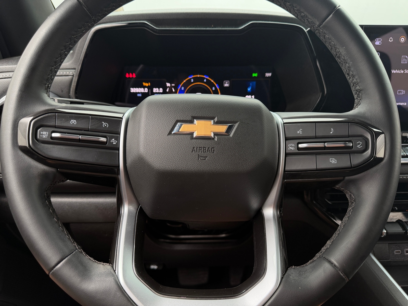 Thumbnail: 2024 Chevrolet Colorado - 5