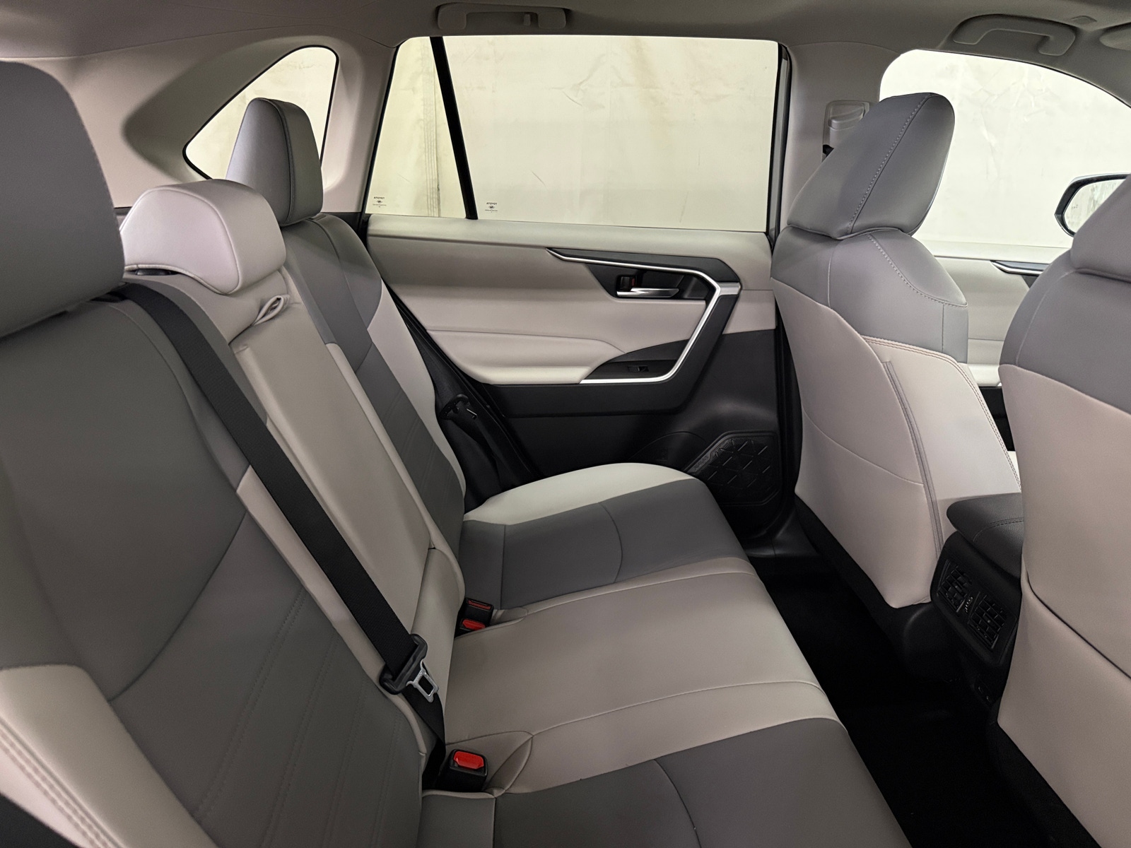 Thumbnail: 2025 Toyota RAV4 - 5