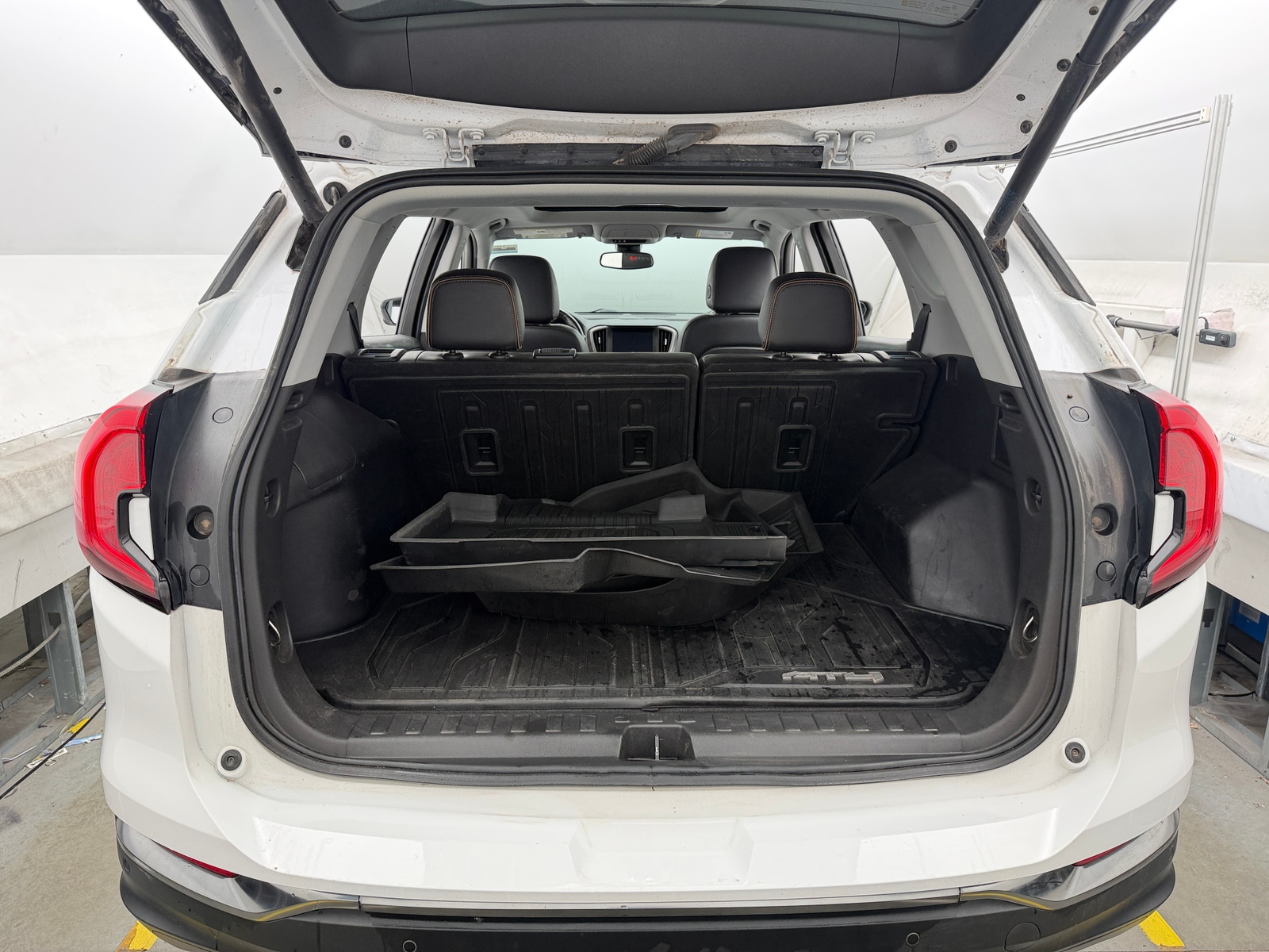 Thumbnail: 2022 GMC Terrain - 6