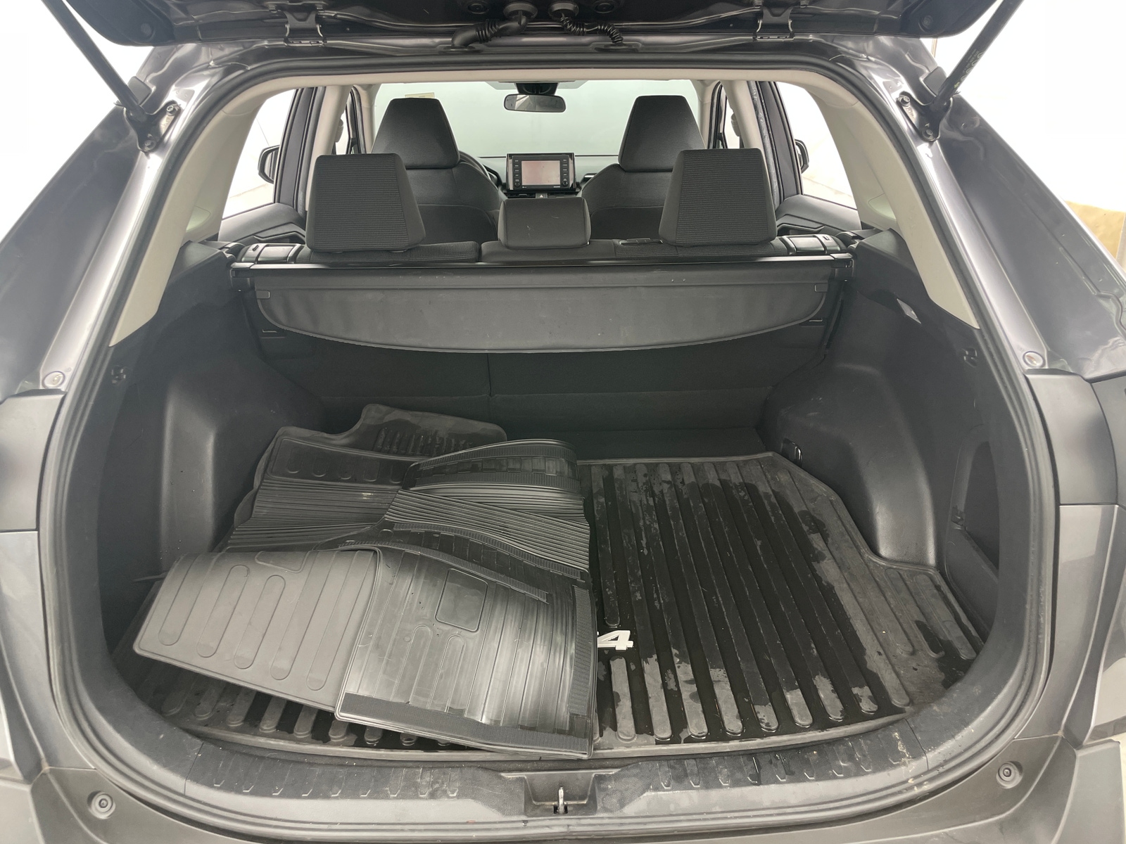 Thumbnail: 2021 Toyota RAV4 - 7