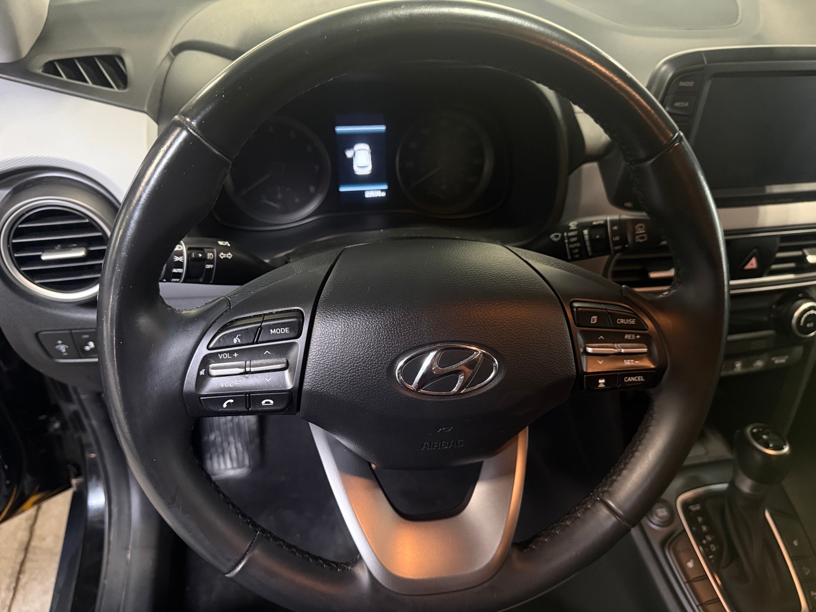Thumbnail: 2020 Hyundai Kona - 4