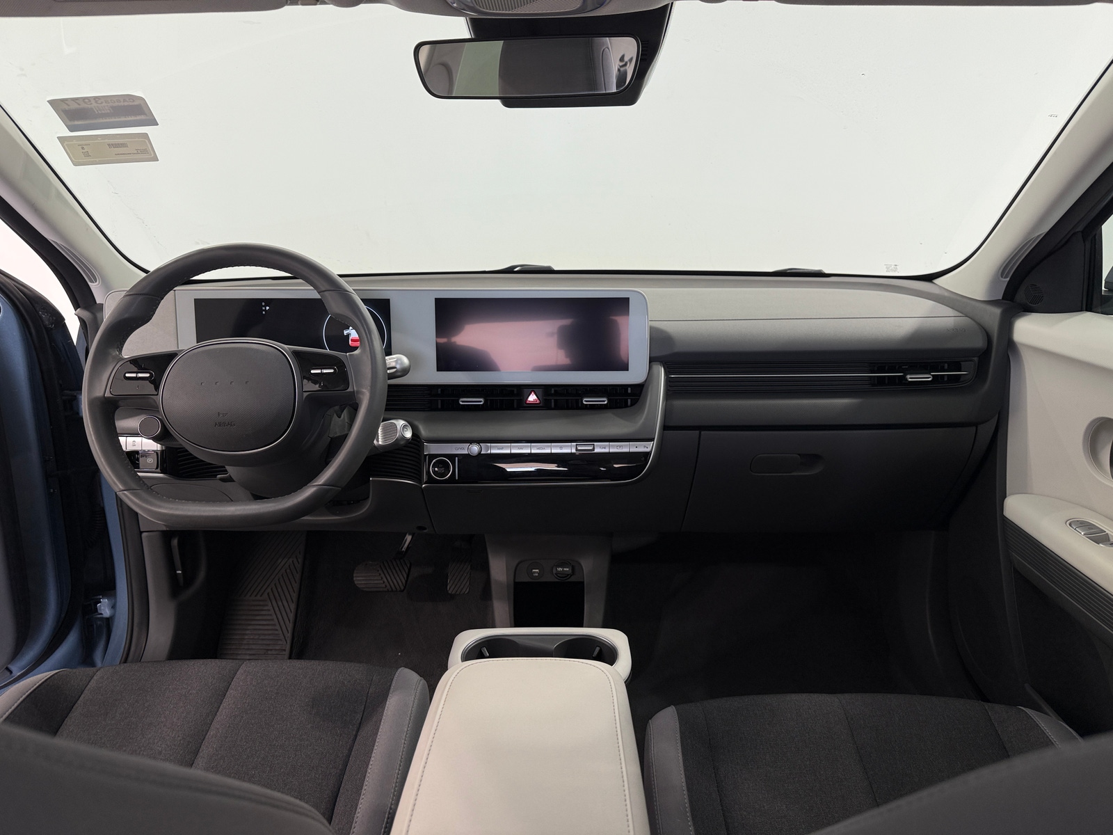 Thumbnail: 2022 Hyundai Ioniq 5 - 3