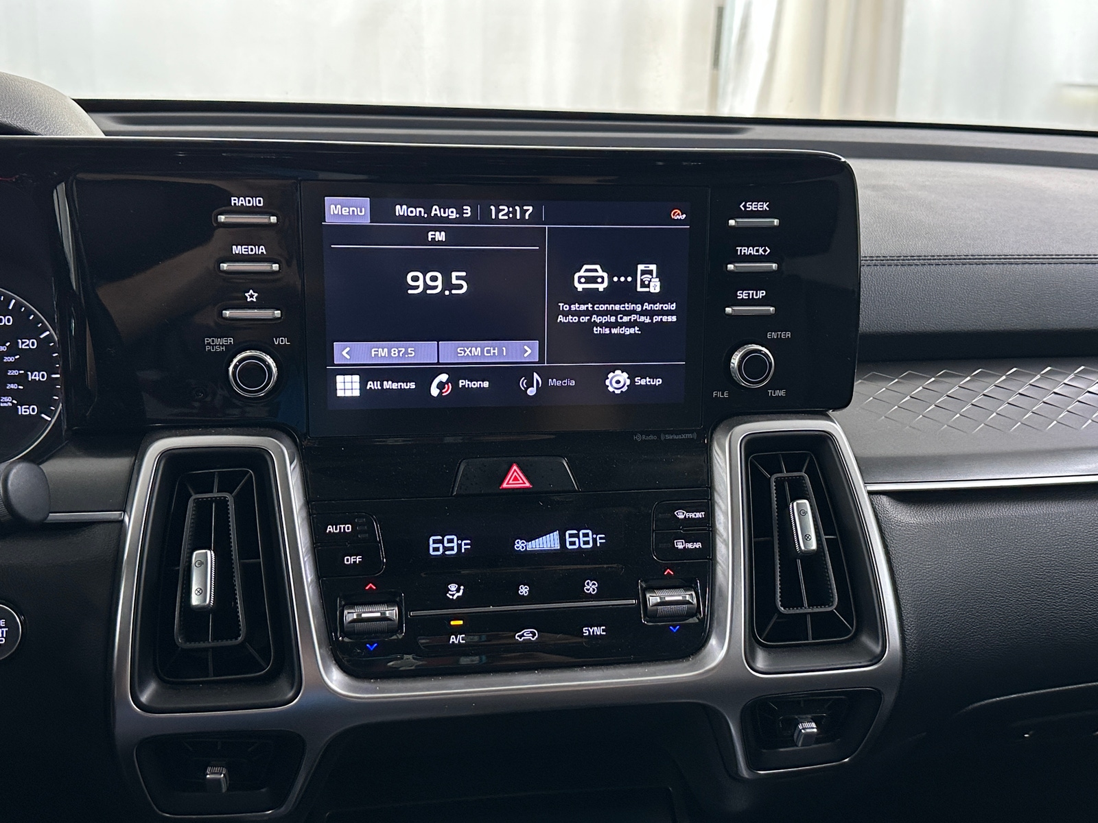Thumbnail: 2021 Kia Sorento - 3