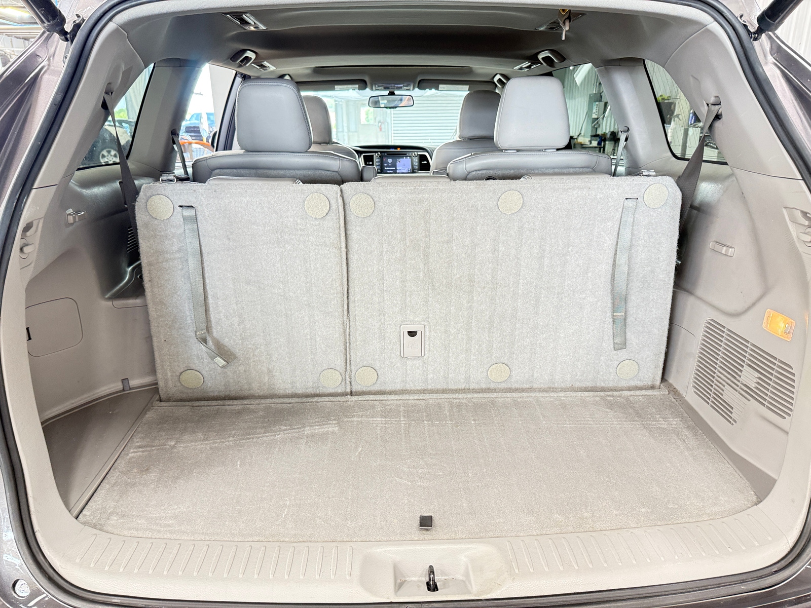 Thumbnail: 2016 Toyota Highlander - 6