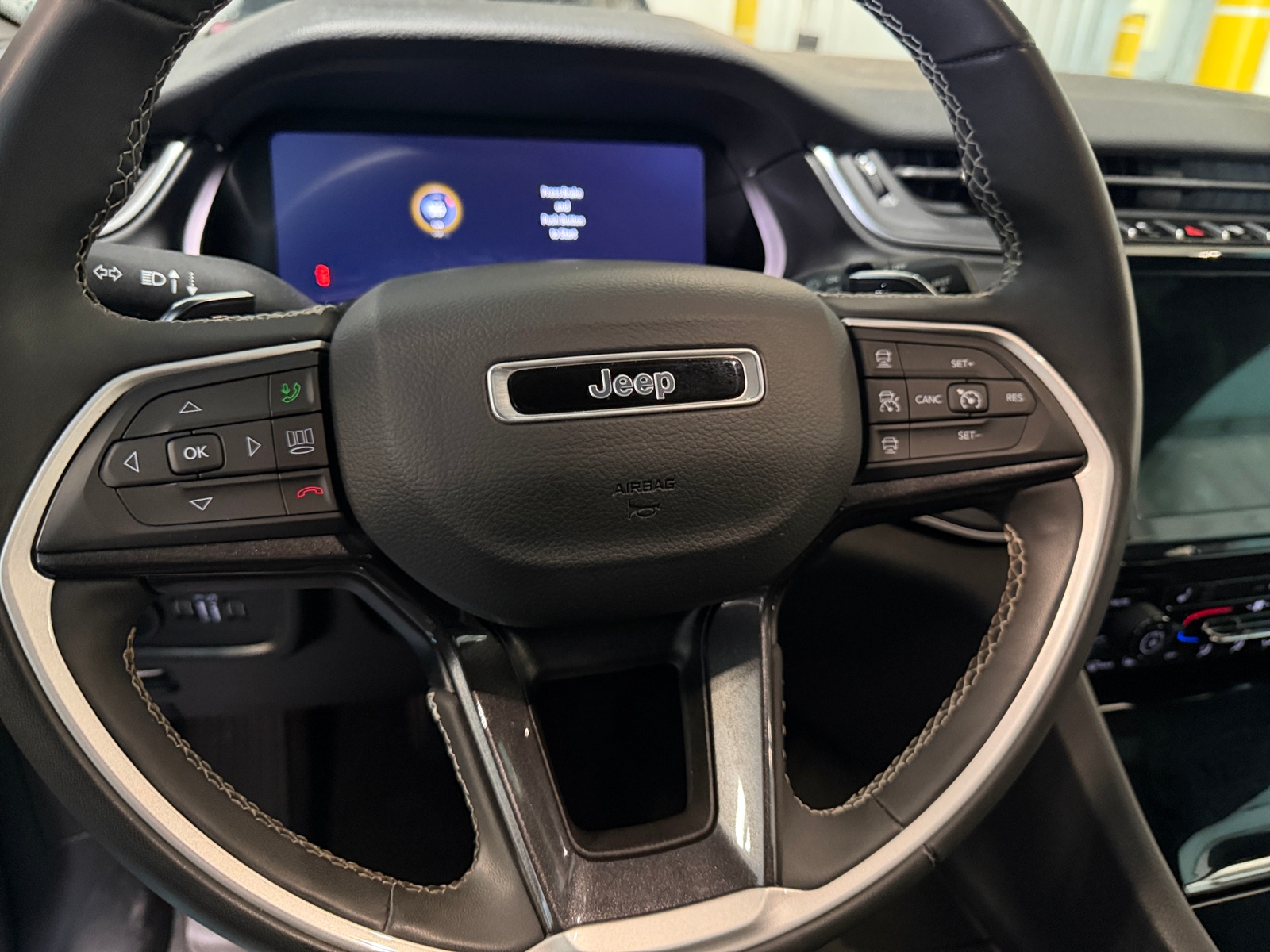 Thumbnail: 2023 Jeep Grand Cherokee - 4