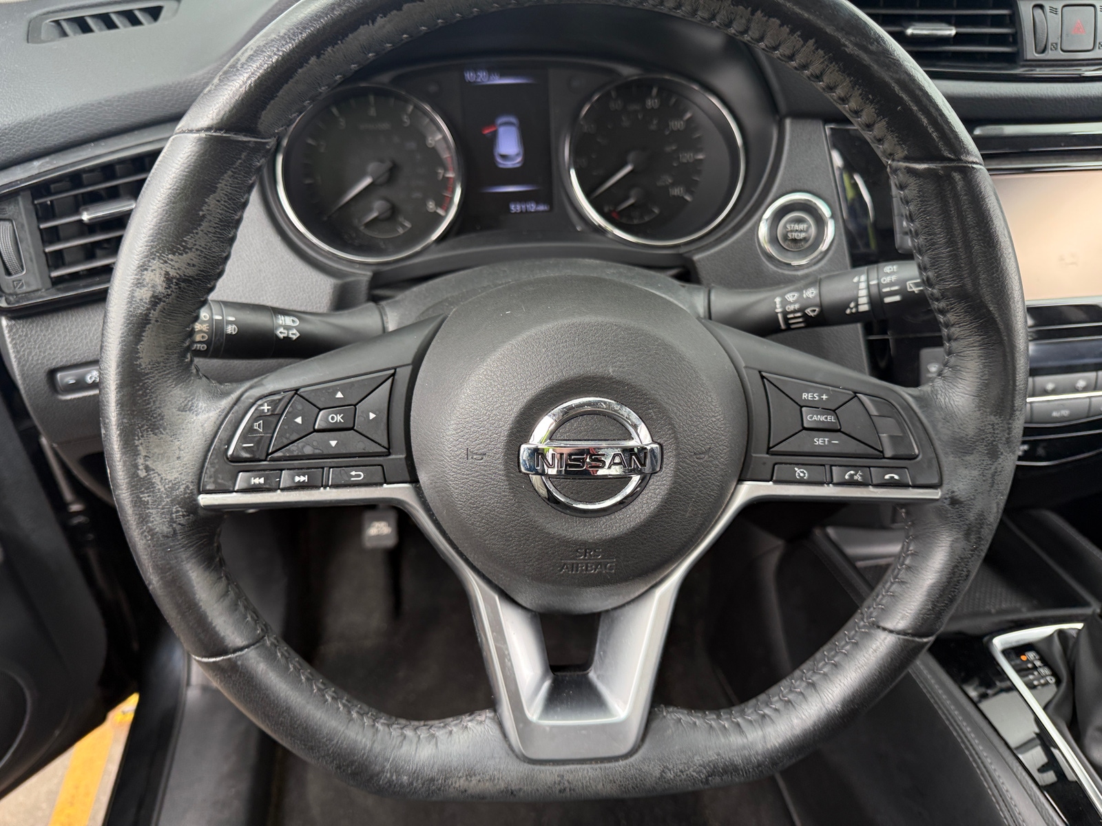 Thumbnail: 2017 Nissan Rogue Sport - 4