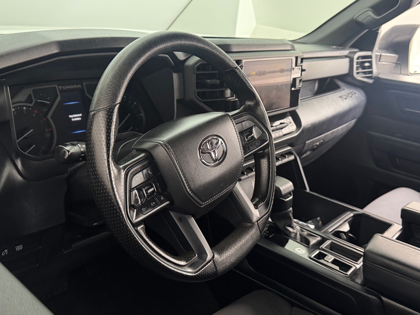 Thumbnail: 2025 Toyota Tundra - 5