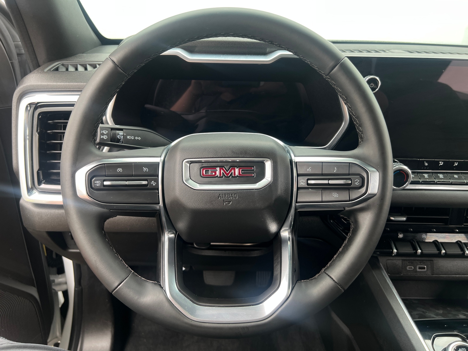 Thumbnail: 2025 GMC Canyon - 4