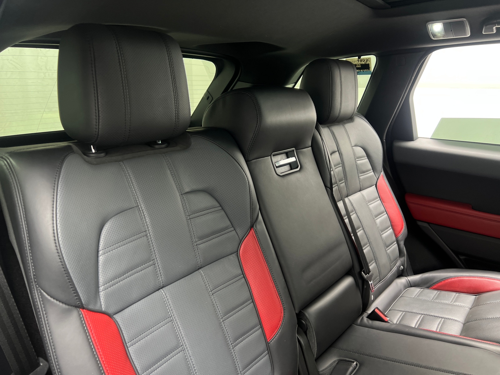 Thumbnail: 2017 Land Rover Range Rover Sport - 5