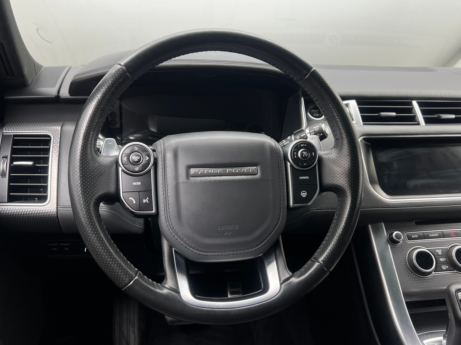 Thumbnail: 2017 Land Rover Range Rover Sport - 4