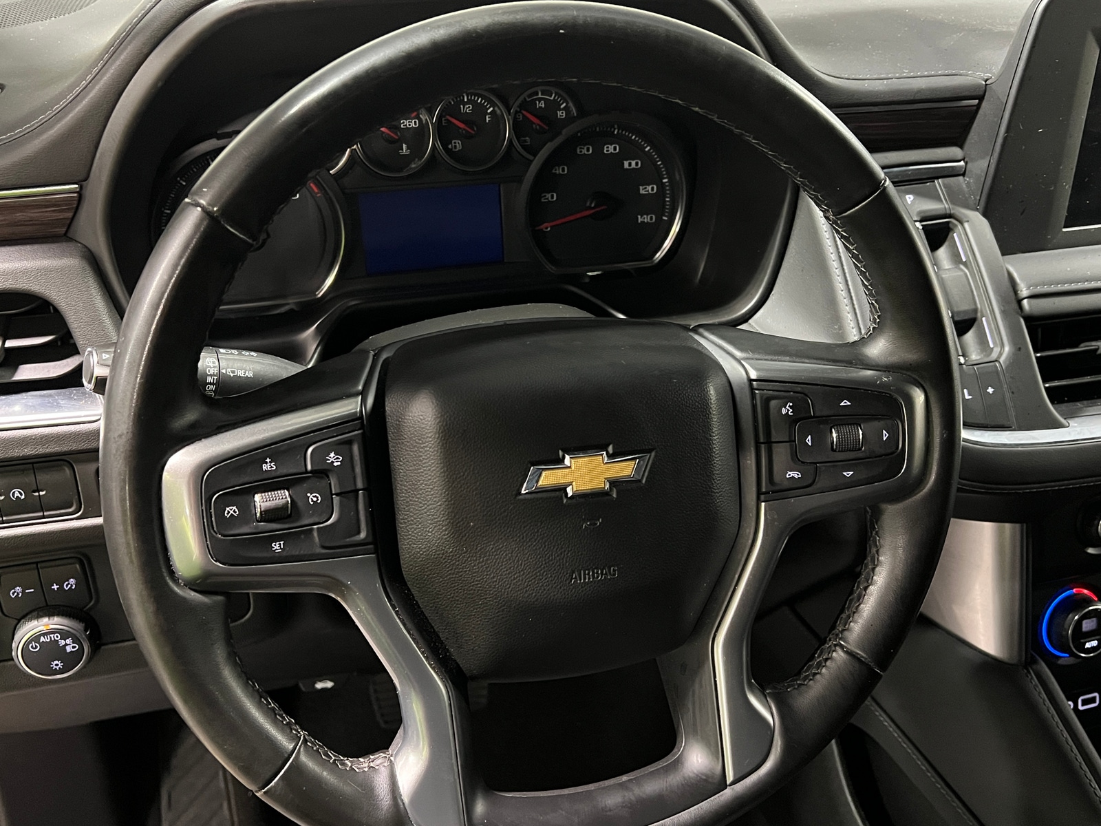 Thumbnail: 2024 Chevrolet Suburban - 5