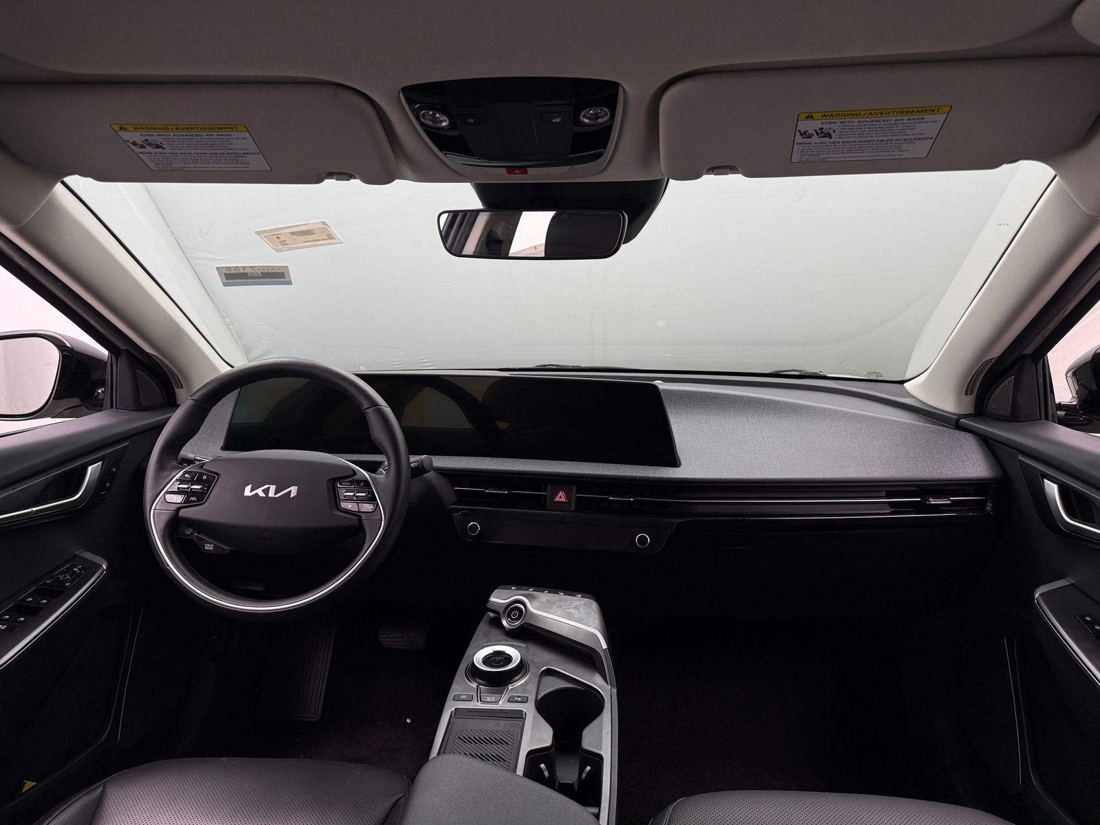 Thumbnail: 2023 Kia EV6 - 2
