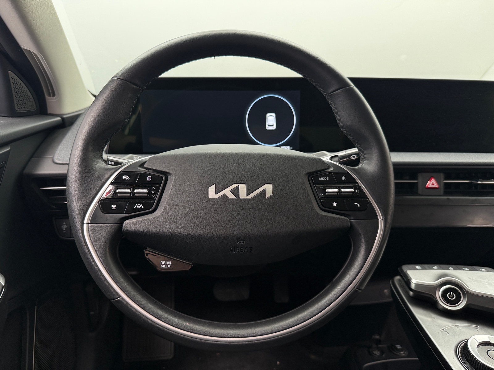 Thumbnail: 2023 Kia EV6 - 4