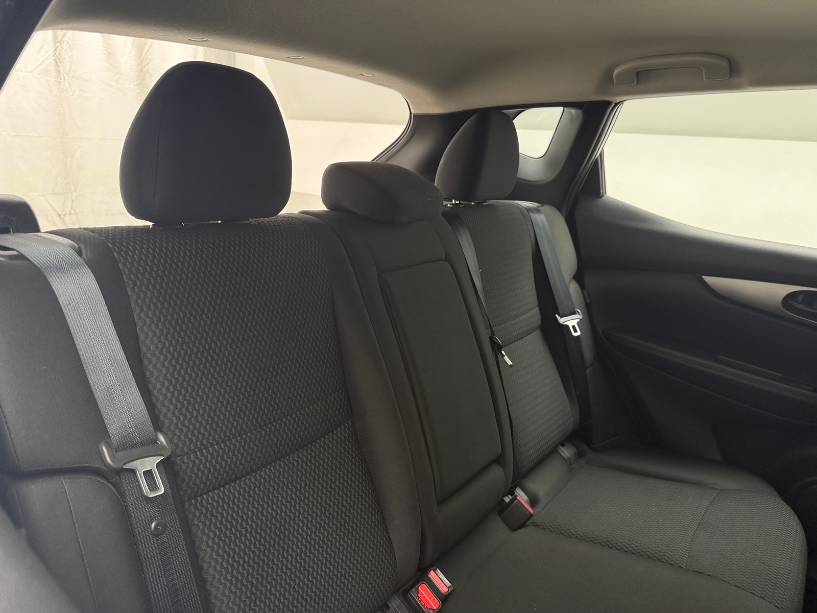 Thumbnail: 2020 Nissan Rogue Sport - 6