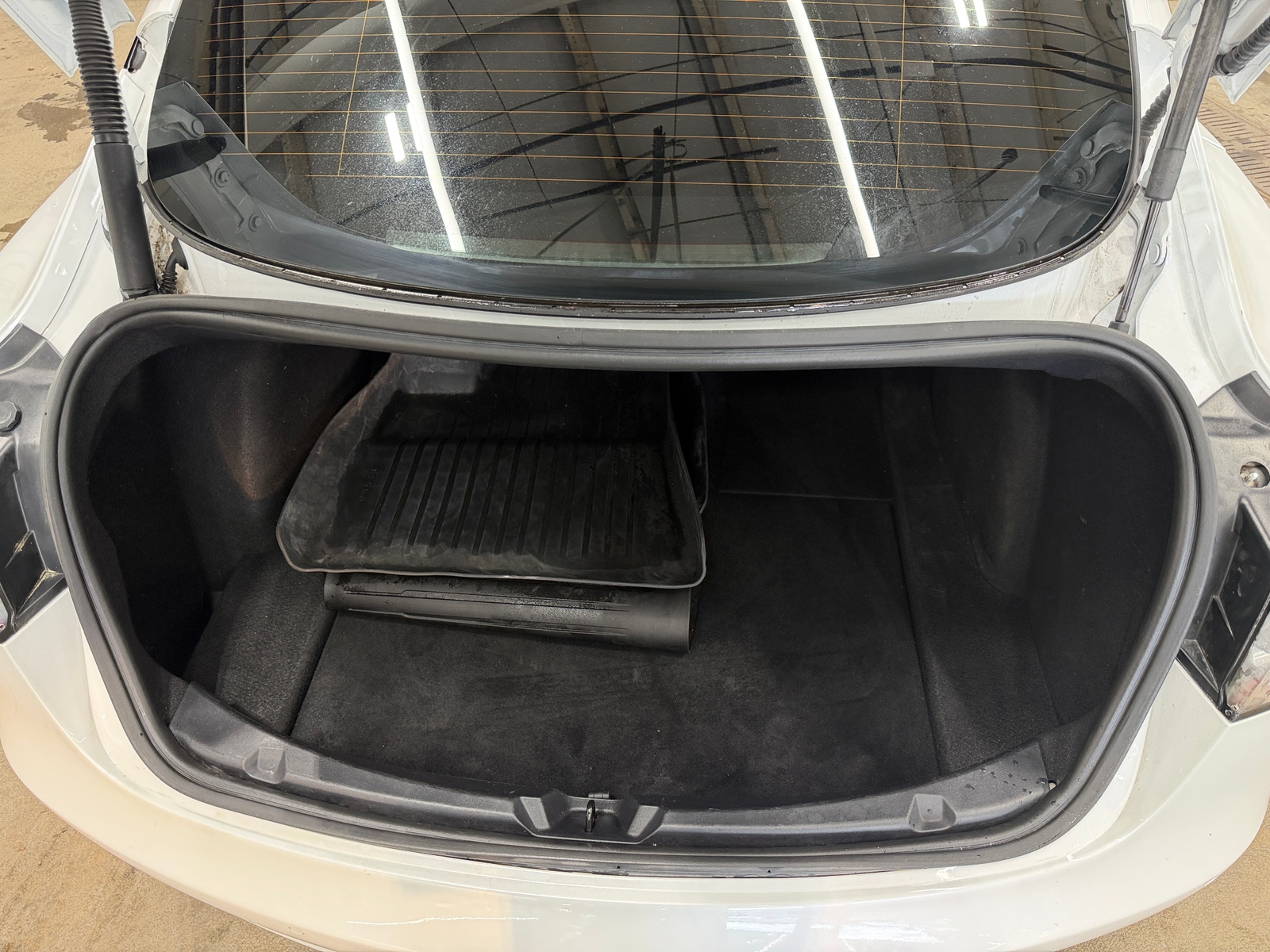 Thumbnail: 2022 Tesla Model 3 - 6