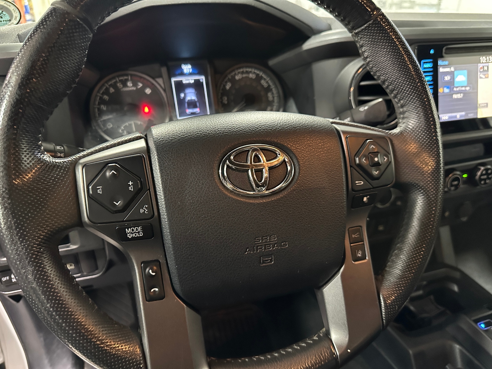 Thumbnail: 2018 Toyota Tacoma - 5