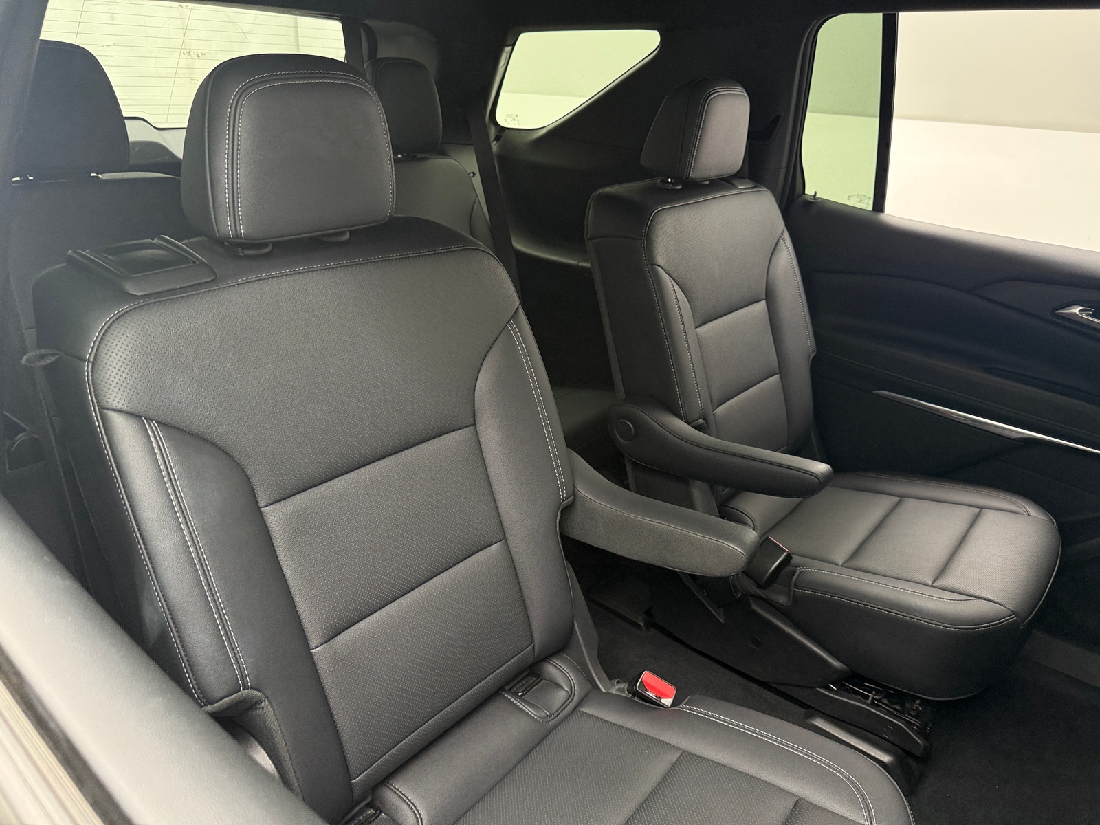 Thumbnail: 2025 Chevrolet Traverse - 5