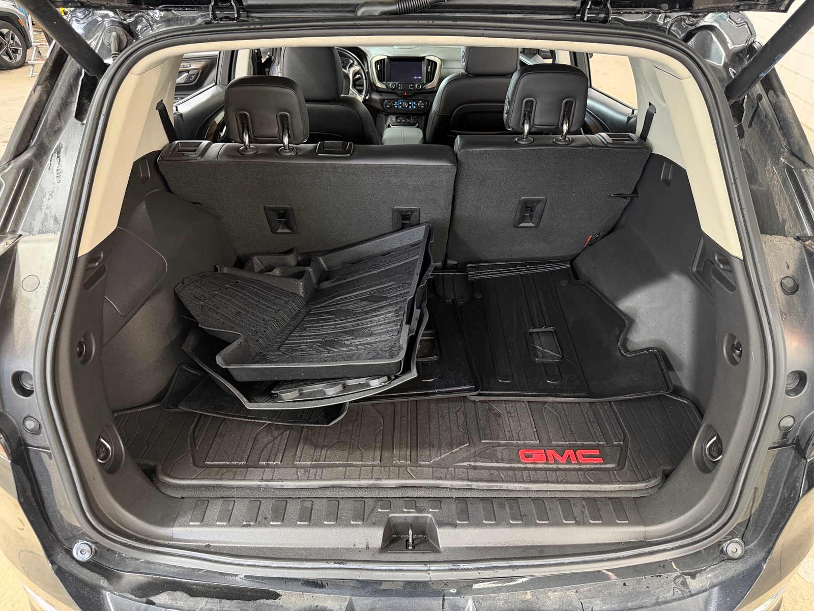 Thumbnail: 2020 GMC Terrain - 6