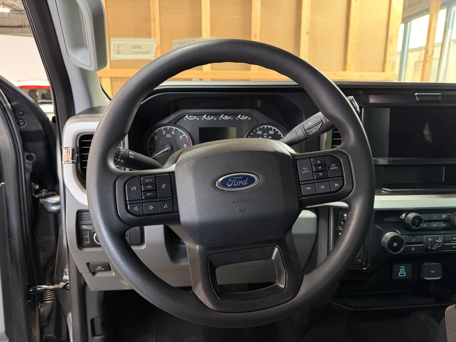 Thumbnail: 2025 Ford Econoline - 5