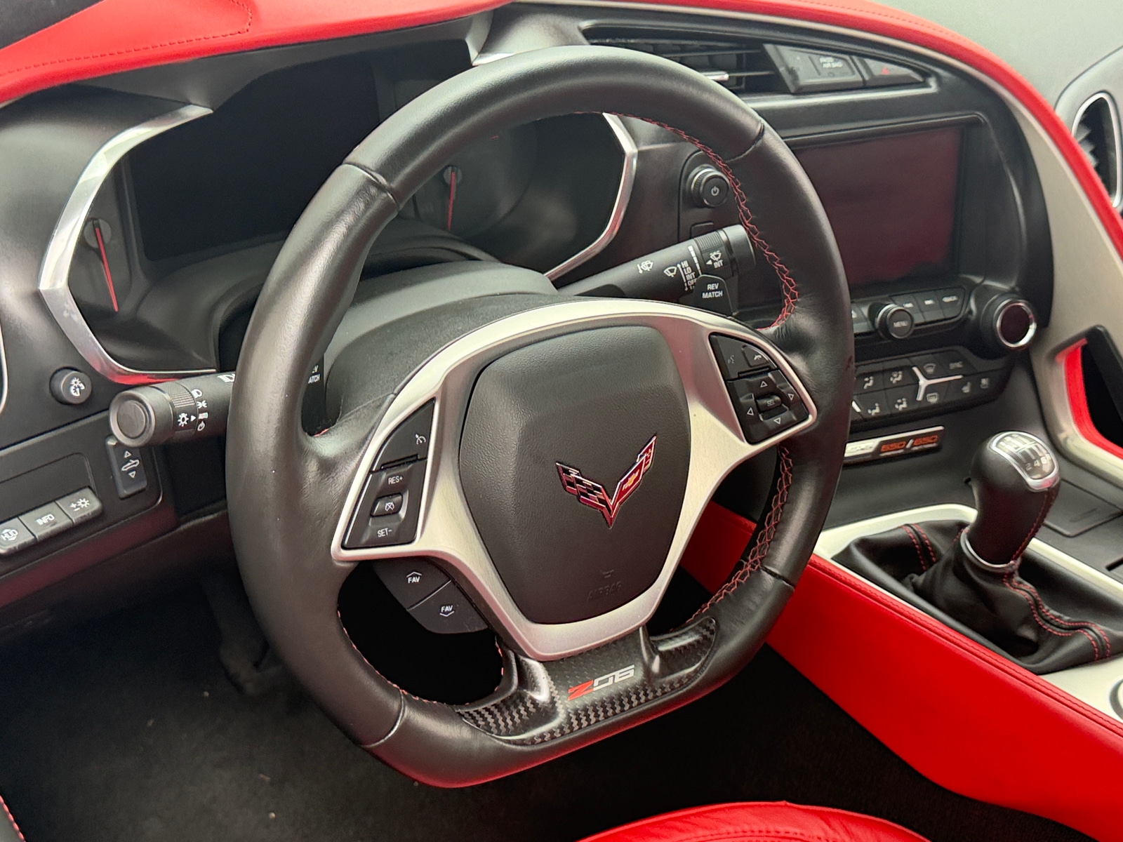 Thumbnail: 2015 Chevrolet Corvette - 4
