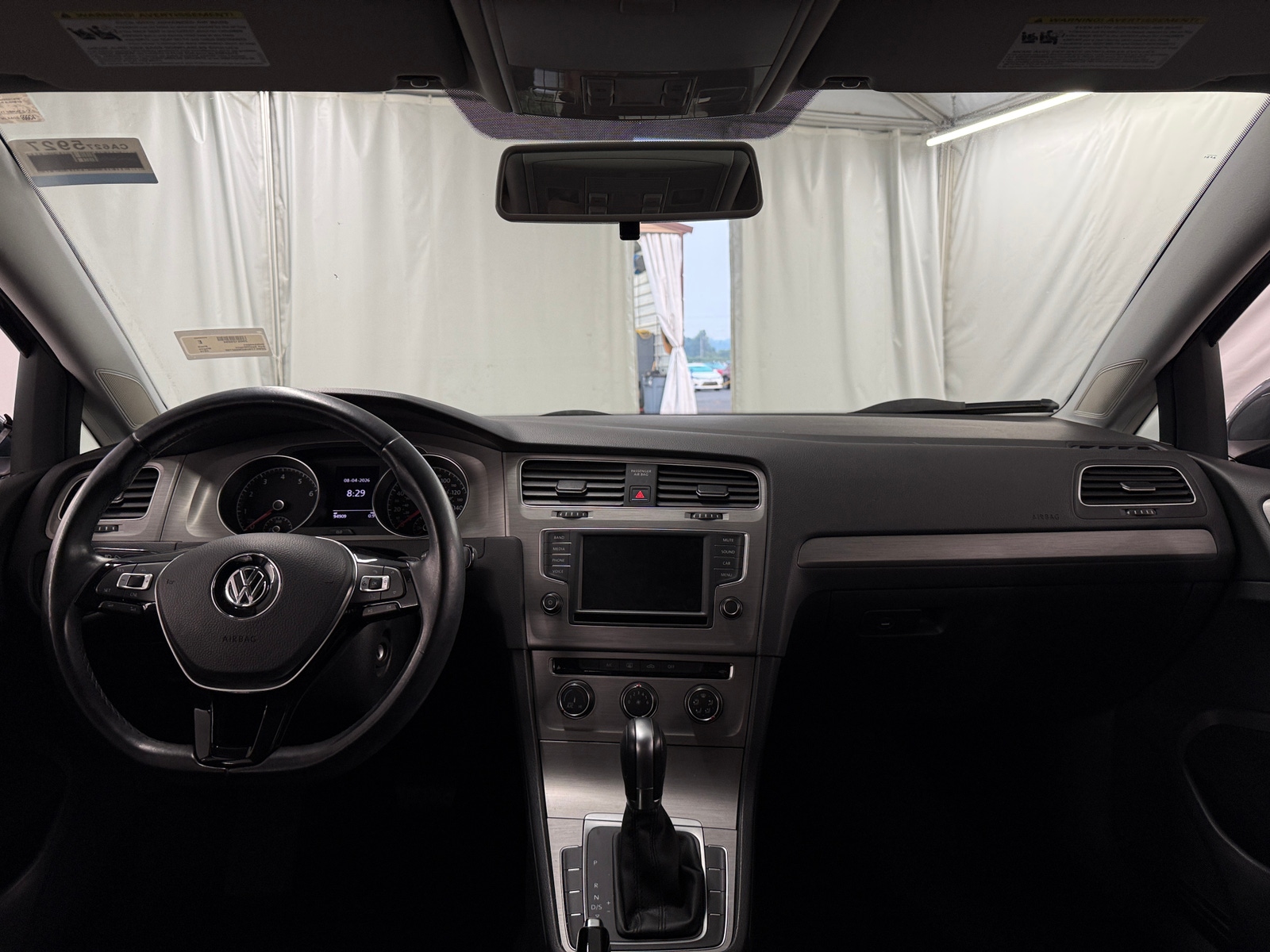 Thumbnail: 2016 Volkswagen e-Golf - 3