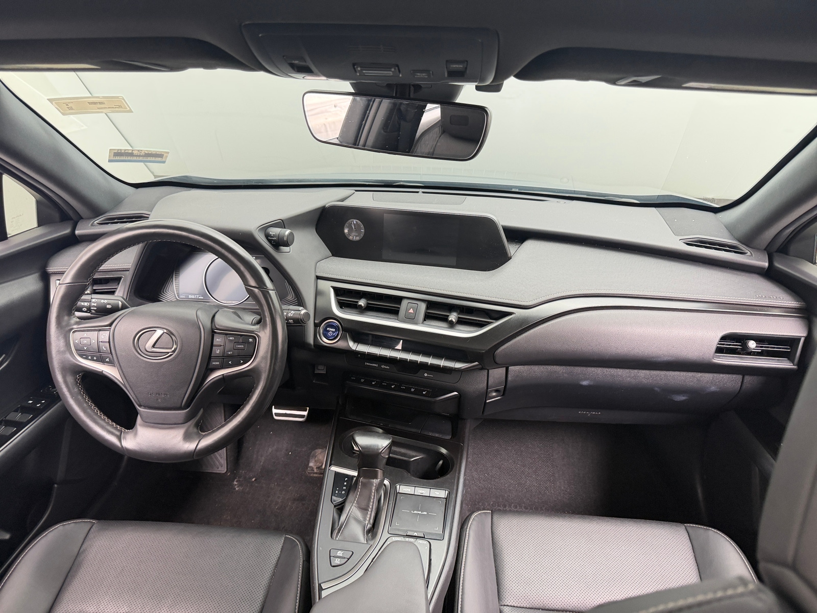Thumbnail: 2020 Lexus UX - 2