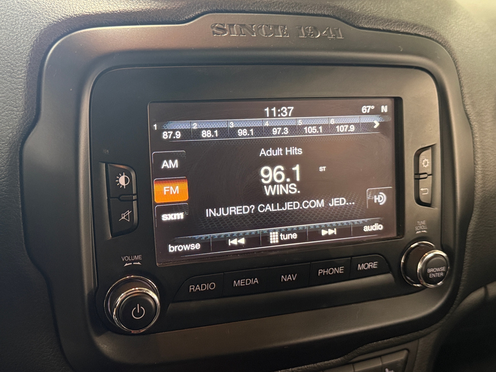Thumbnail: 2015 Jeep Renegade - 3