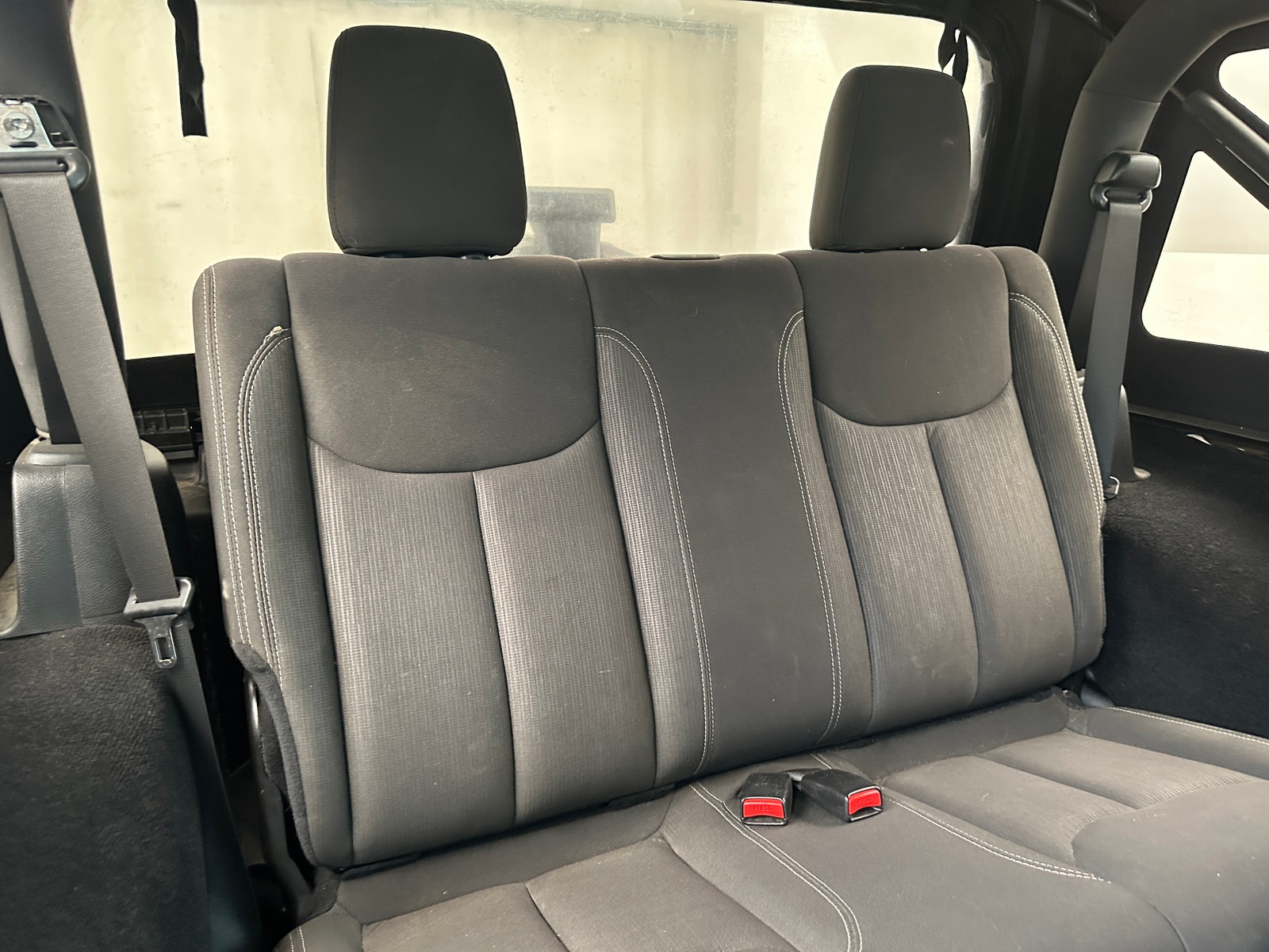 Thumbnail: 2016 Jeep Wrangler - 6