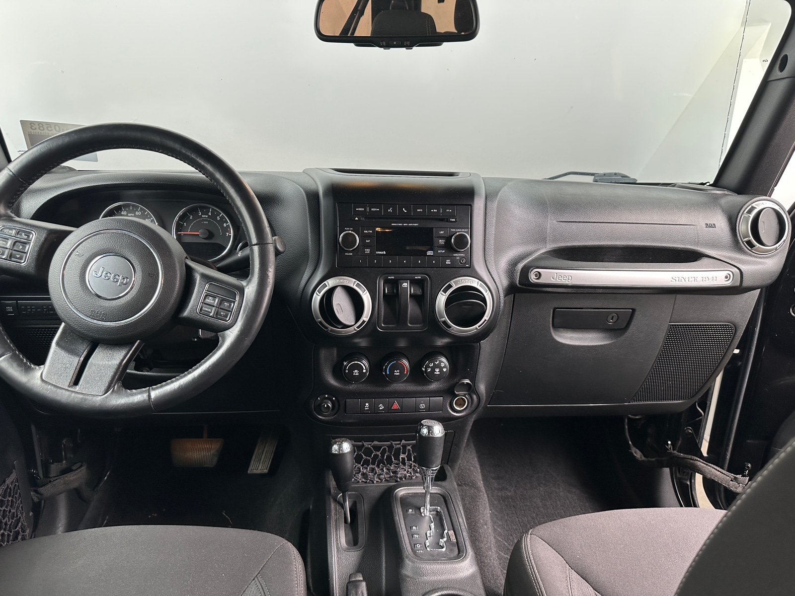 Thumbnail: 2016 Jeep Wrangler - 3