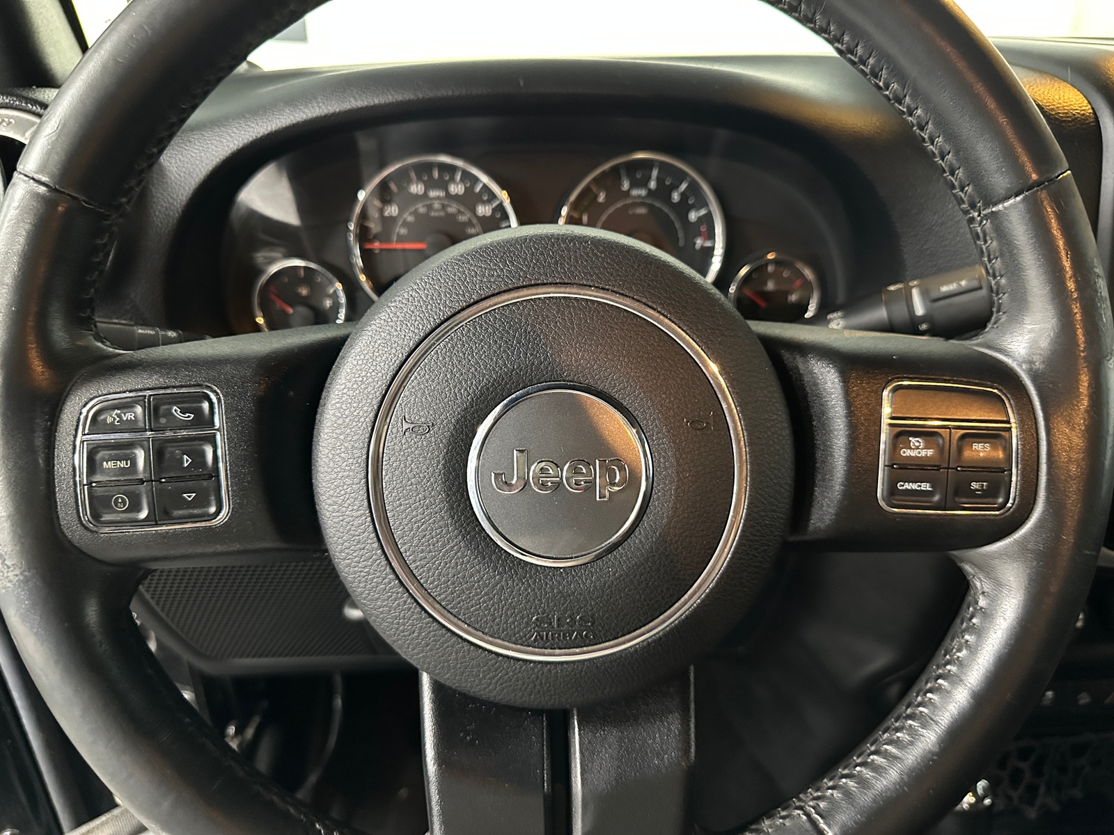 Thumbnail: 2016 Jeep Wrangler - 5