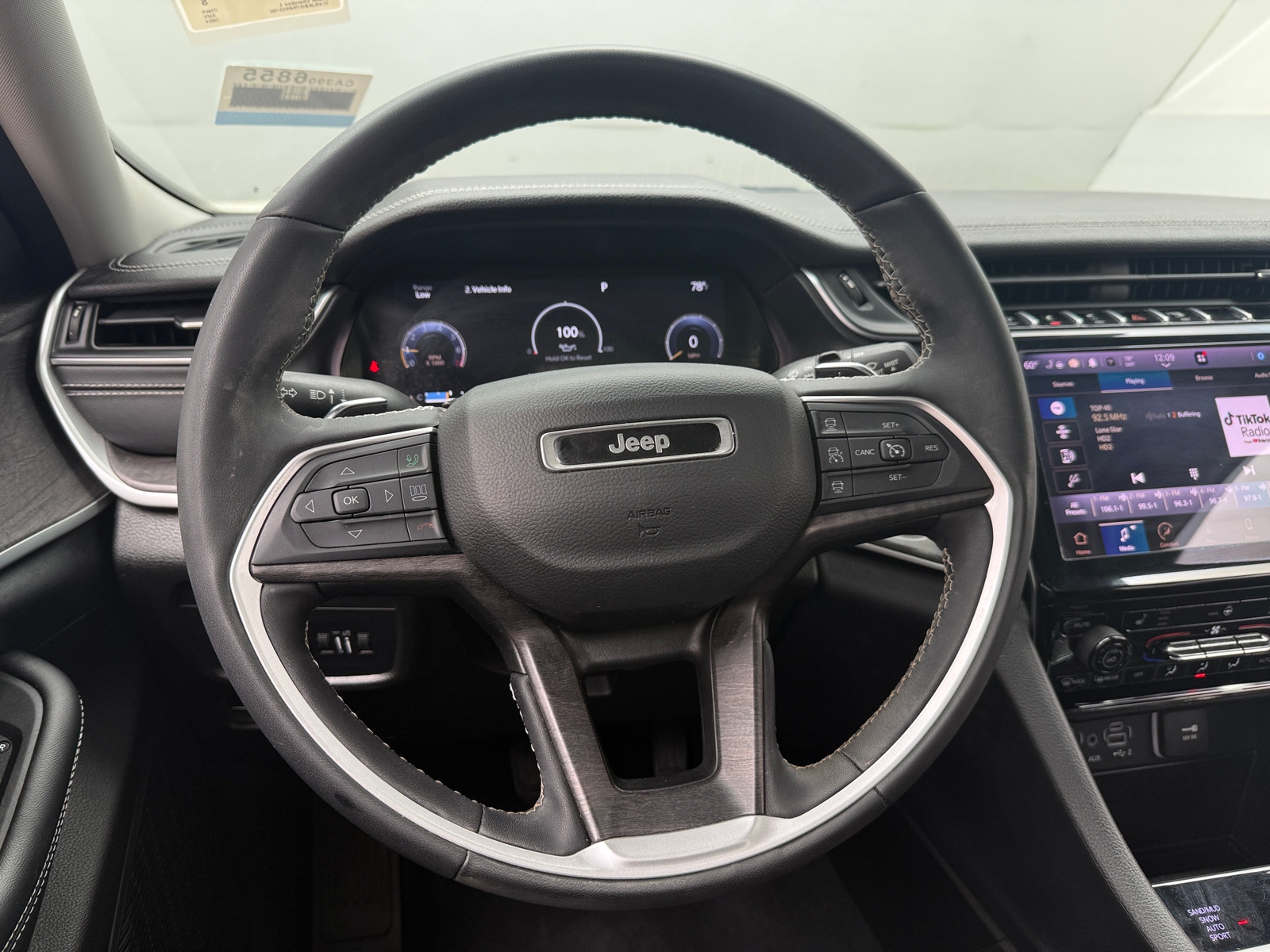 Thumbnail: 2024 Jeep Grand Cherokee L - 4
