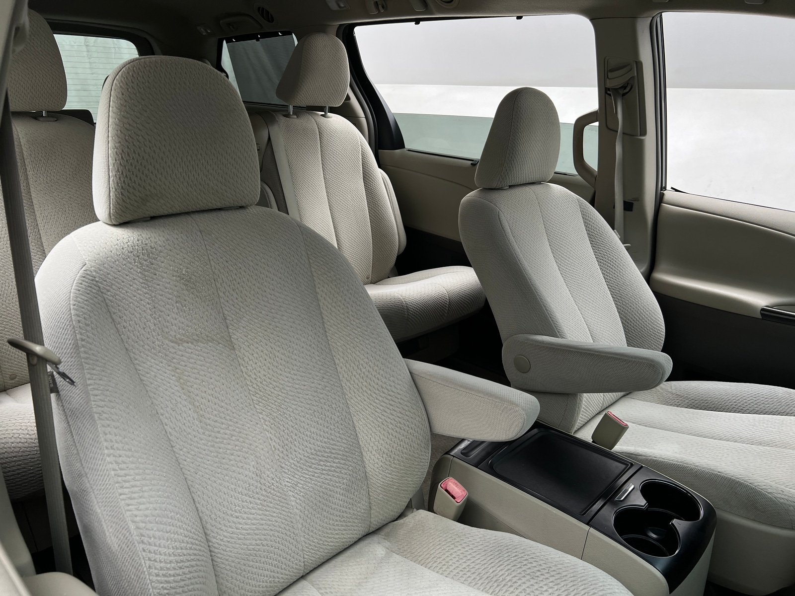 Thumbnail: 2012 Toyota Sienna - 2